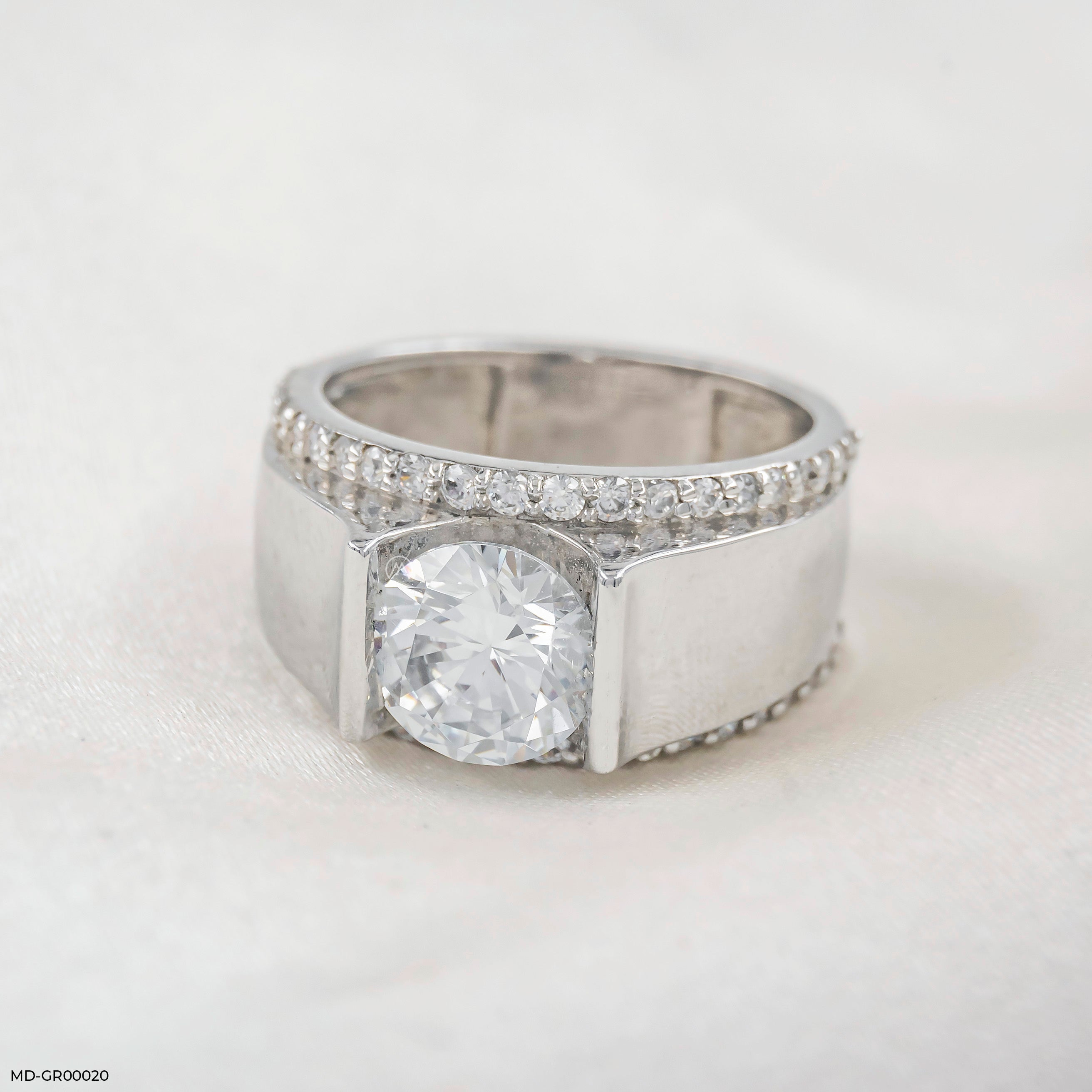 2.5 Carat Solitaire Gent's Ring