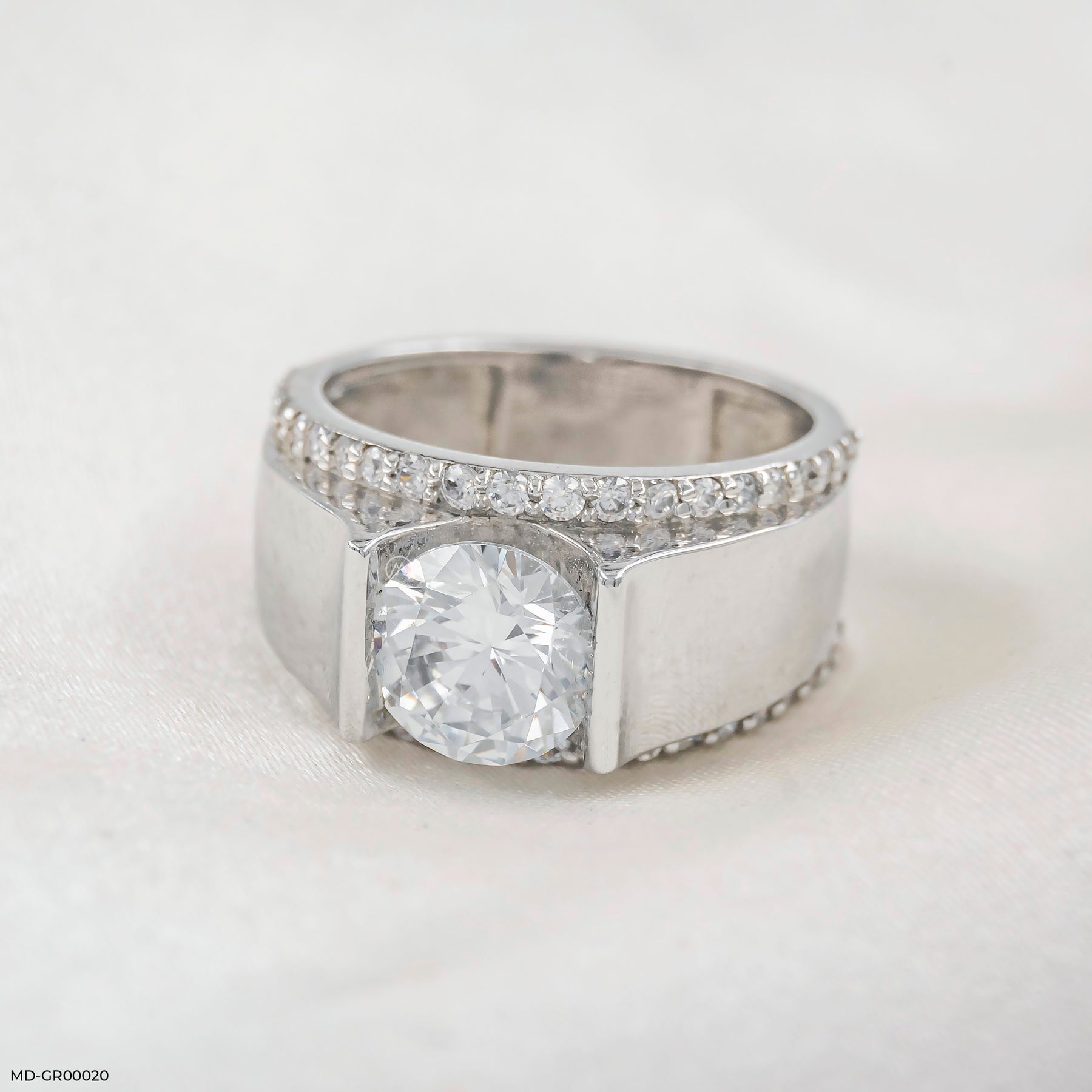 2.5 Carat Solitaire Gent's Ring 18K Yellow Gold