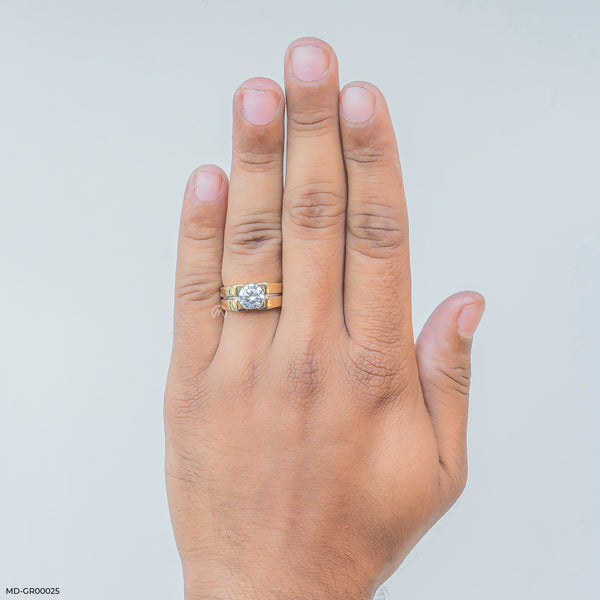 Model Classic Men's Diamond Ring 14K Yellow Gold