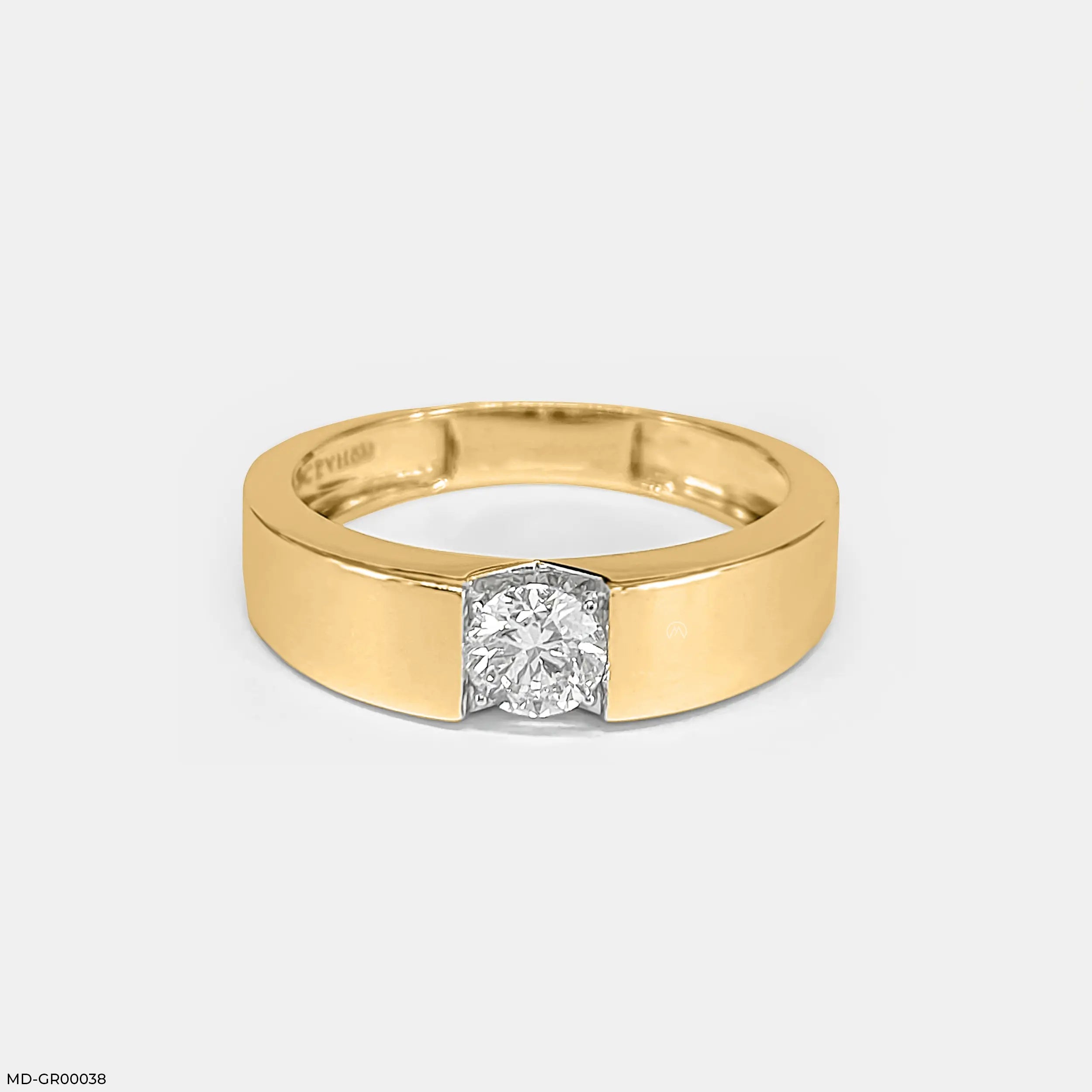 Apex Glam Solitaire Diamond Ring