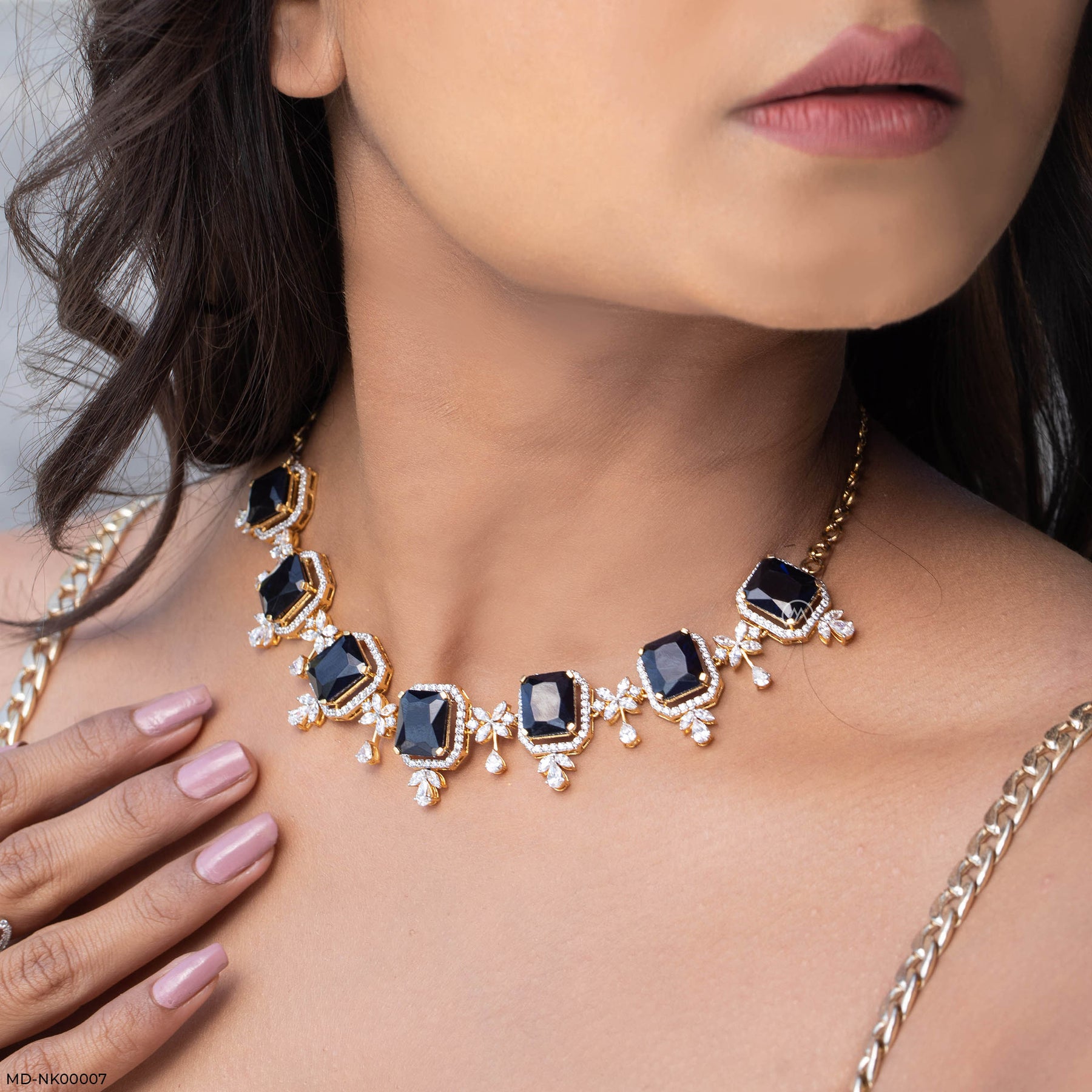 Nestling Emerald Diamond Necklace 14K Yellow Gold