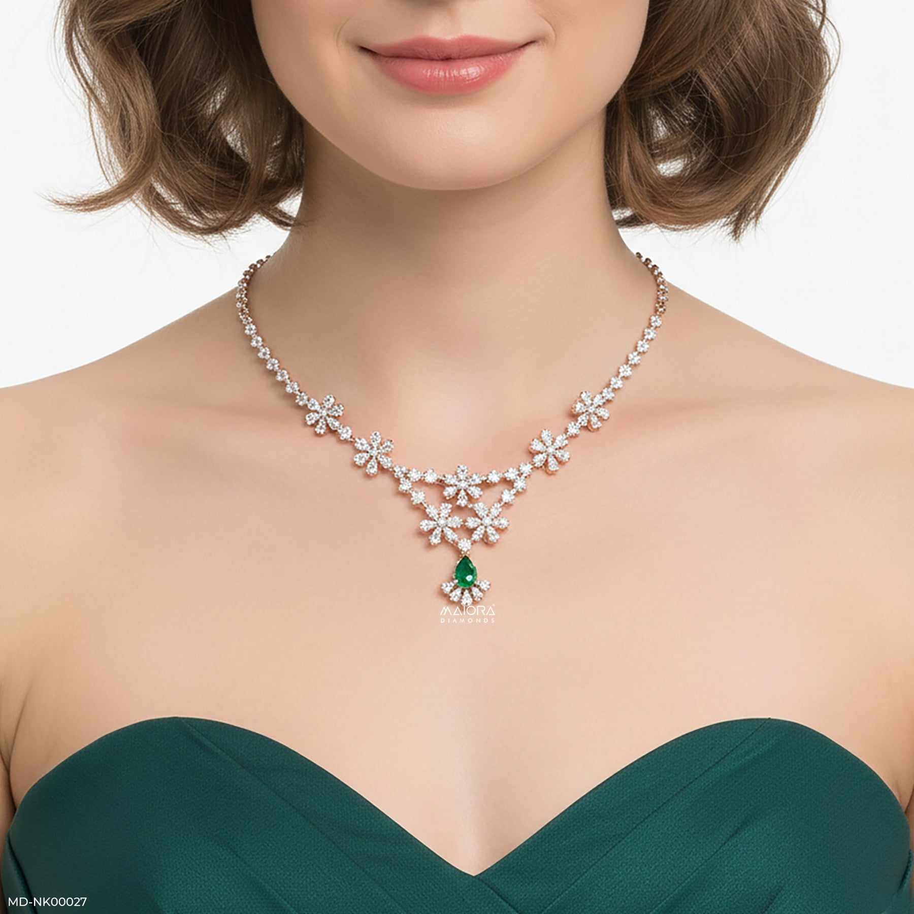 Beloved Daisy Diamond Necklaces 14K White Gold