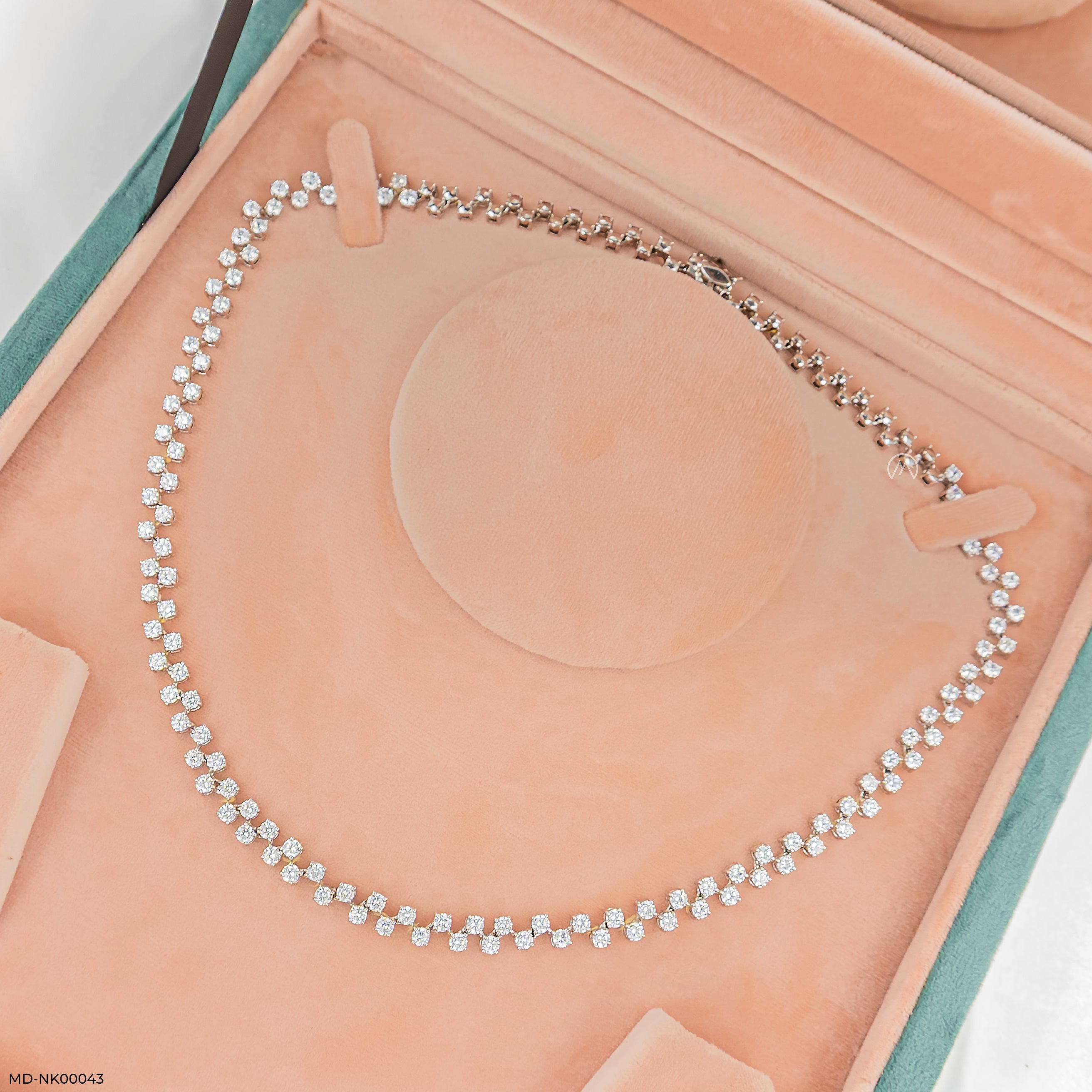 Evergreen Sparkle Diamond Necklaces 9K White Gold
