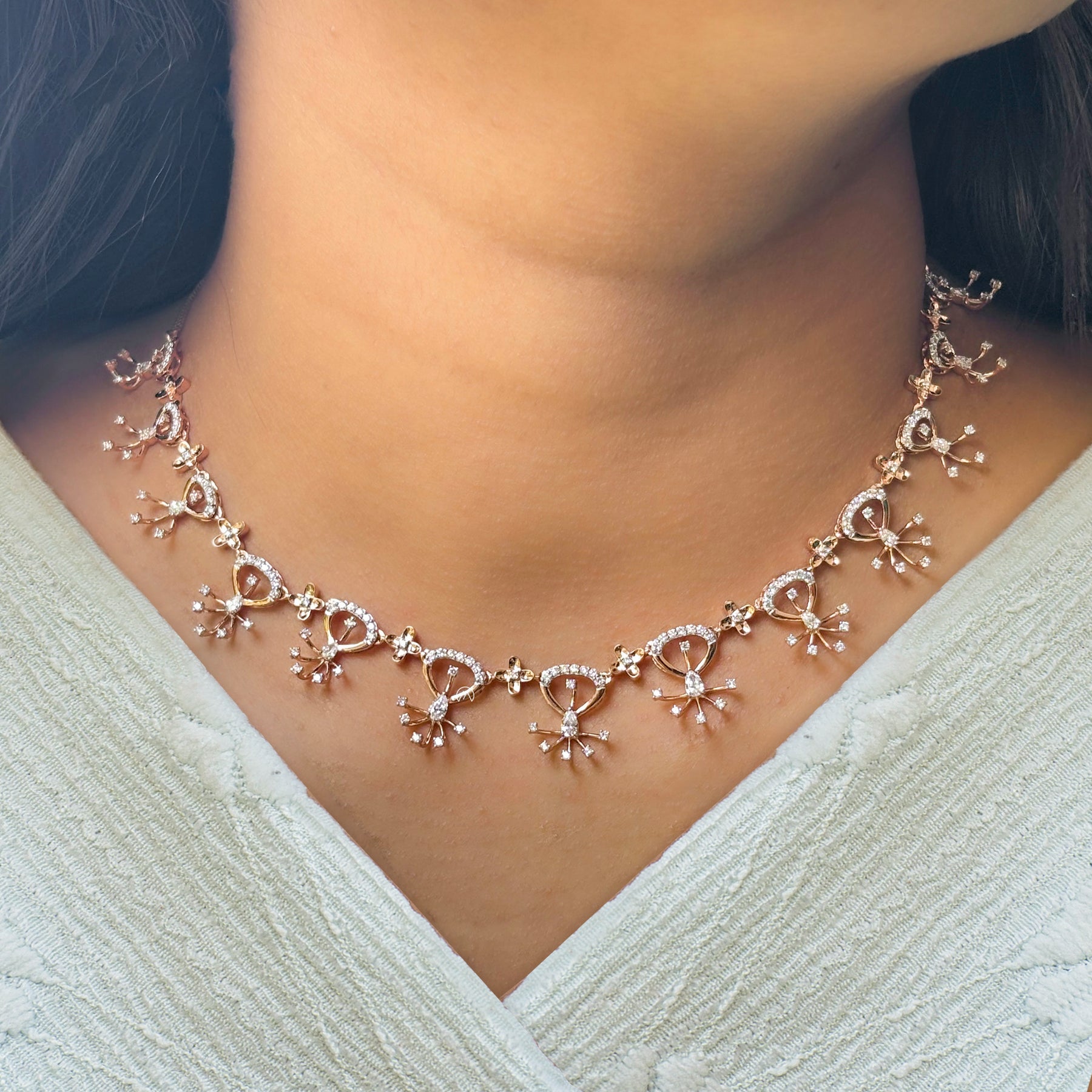 Crest Diamond Necklaces 18K Yellow Gold