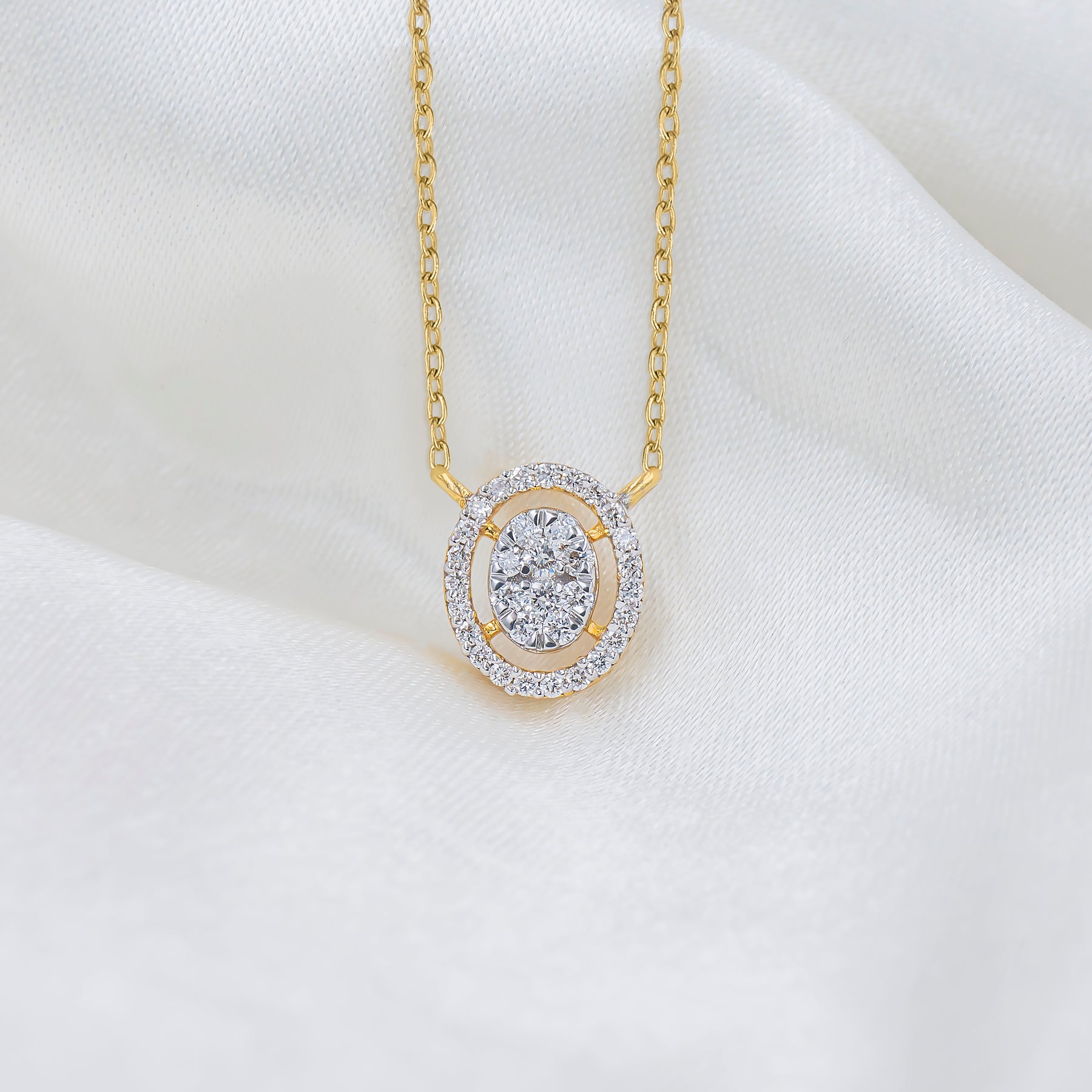 0.25 Carat Ovalis Lab Diamond Necklace 18K Yellow Gold