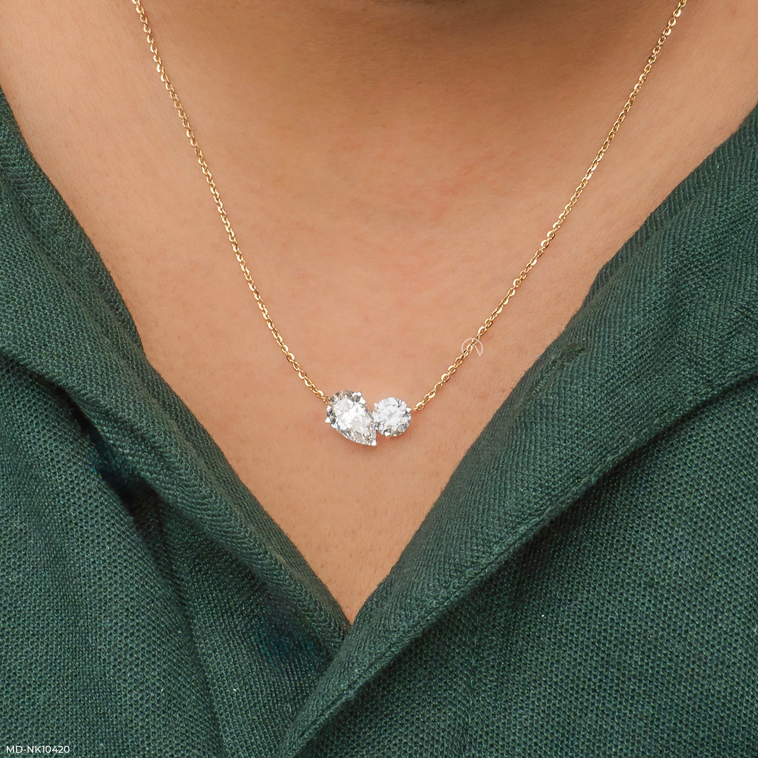 The Shining Pair Necklace 9K Yellow Gold
