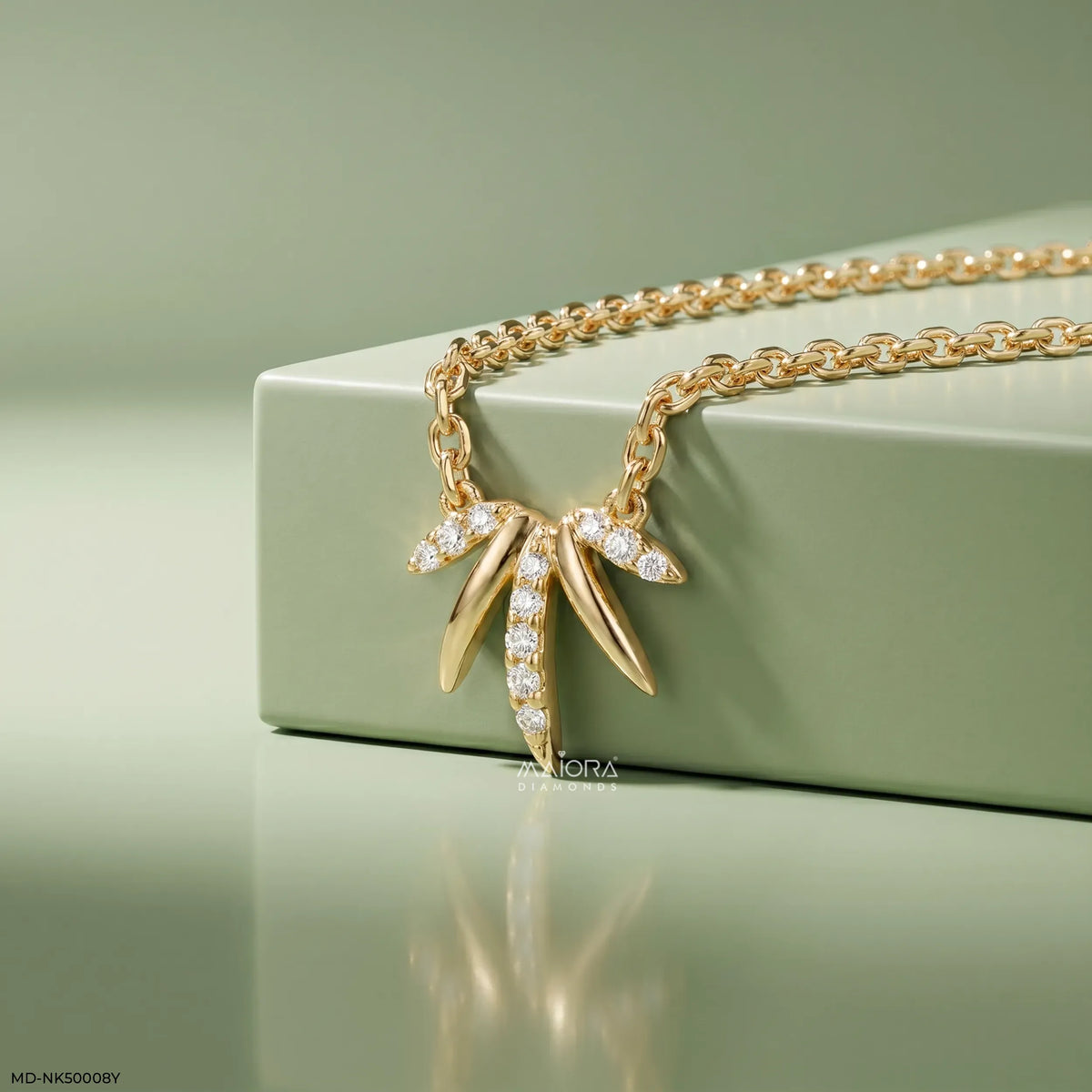 Stylized Ray Diamond Necklace