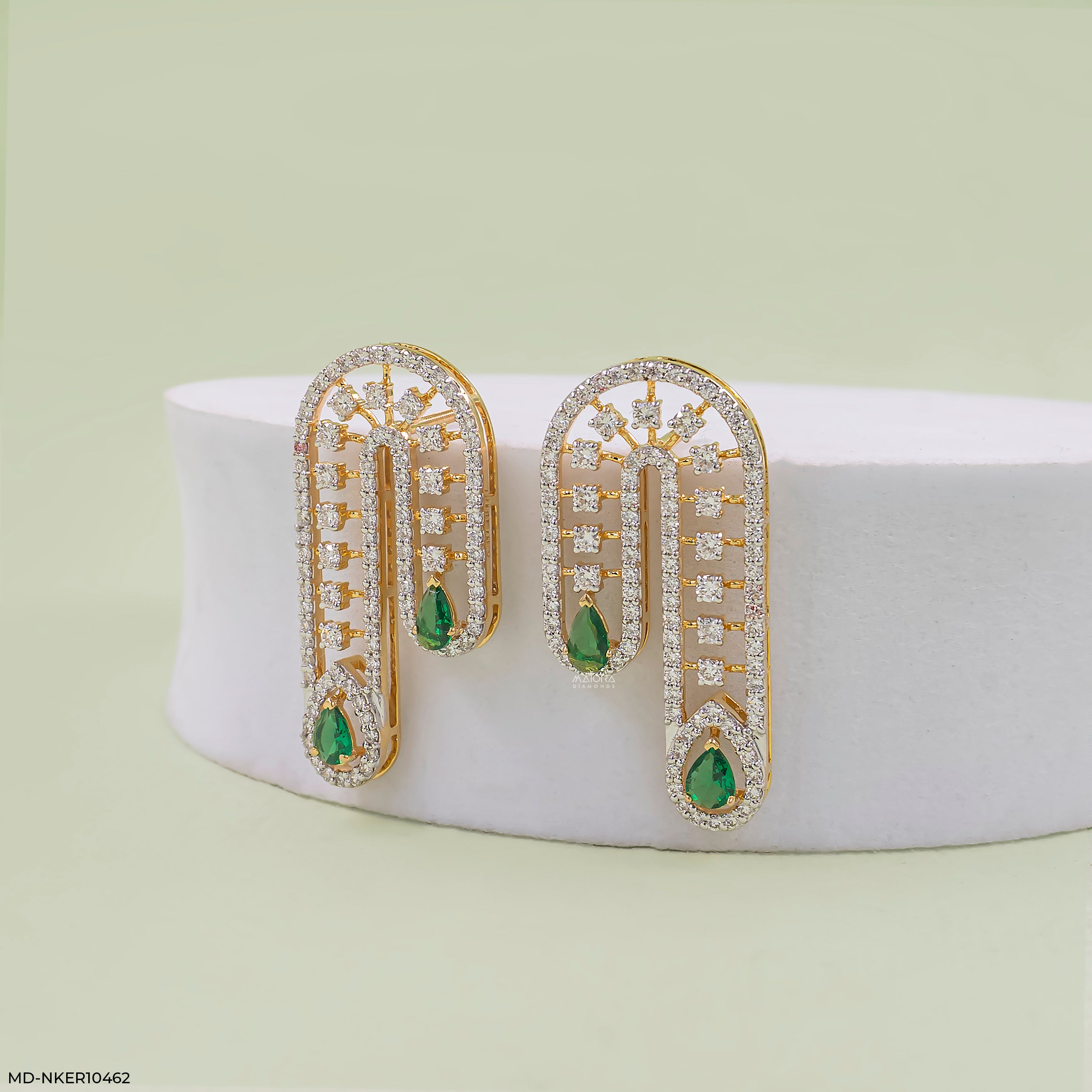 Stunning Pear Emerald Deco Diamond Earrings  Platinum 950
