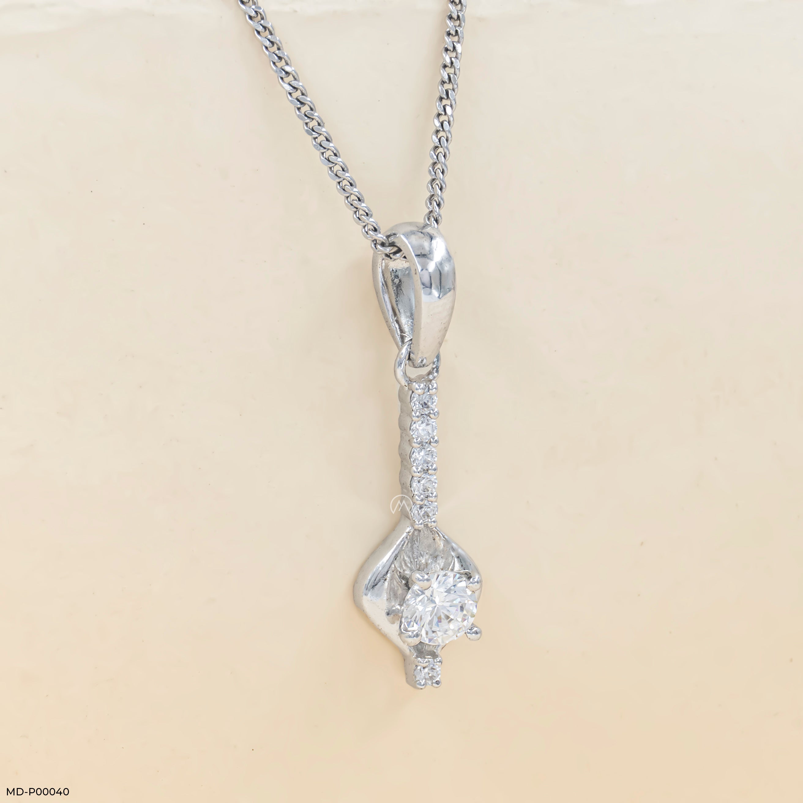 0.50 Carat Bloomline pendants Platinum 950