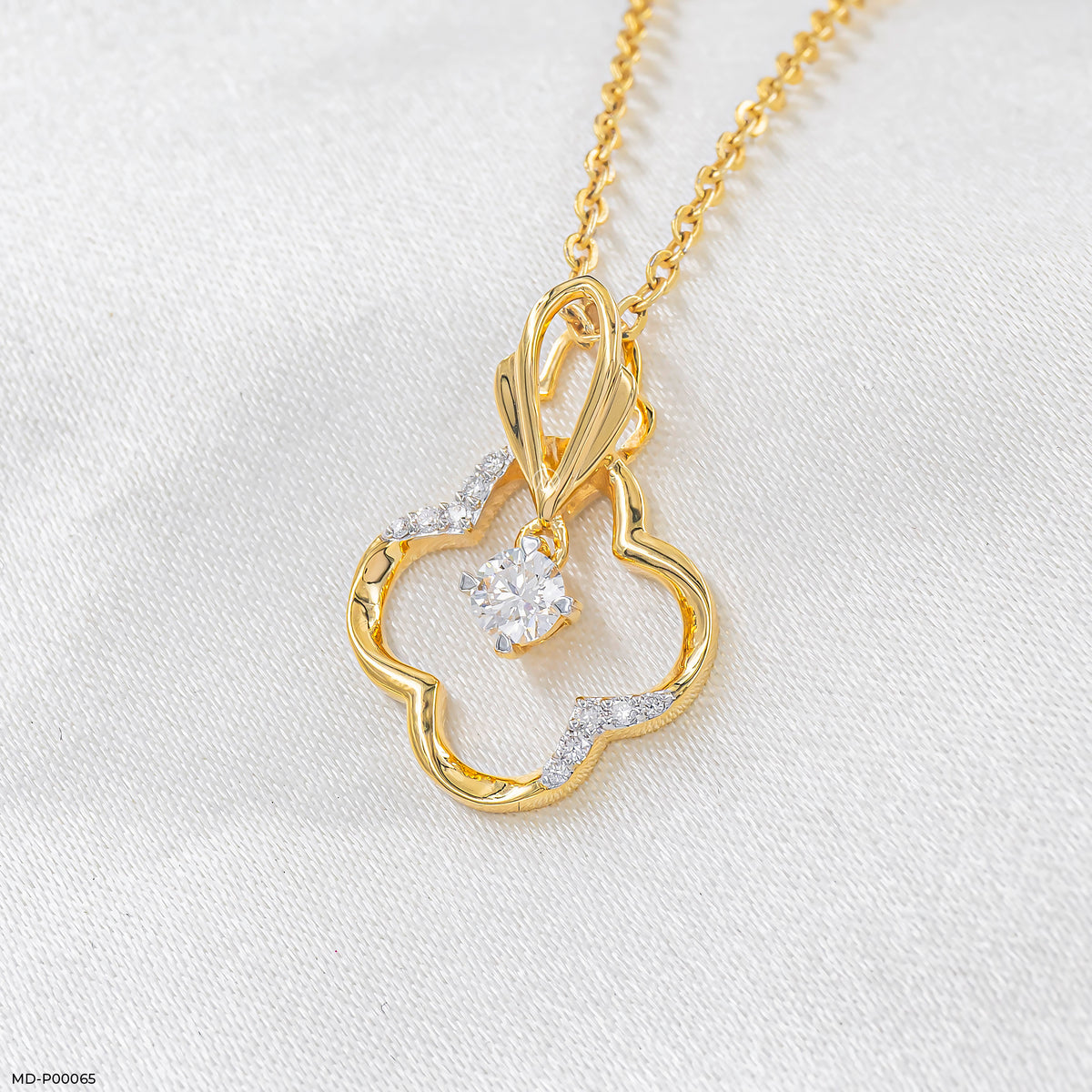 0.25 Carat Grace Flower Lab Diamond Pendant