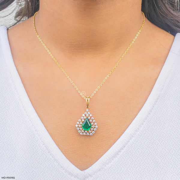 0.75 Carat Green Geometry Pendants 14K Yellow Gold