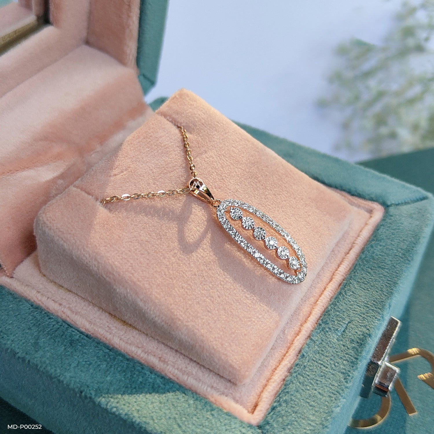 The Old-World Charm Diamond Pendant 14K Rose Gold