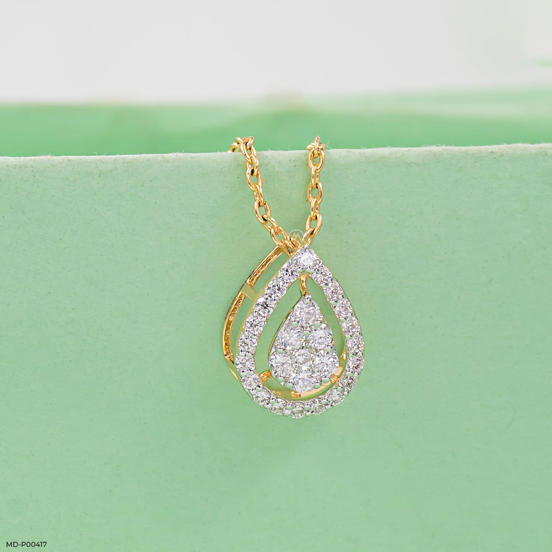 Sleek Statement Diamond Pendant 18K Yellow Gold