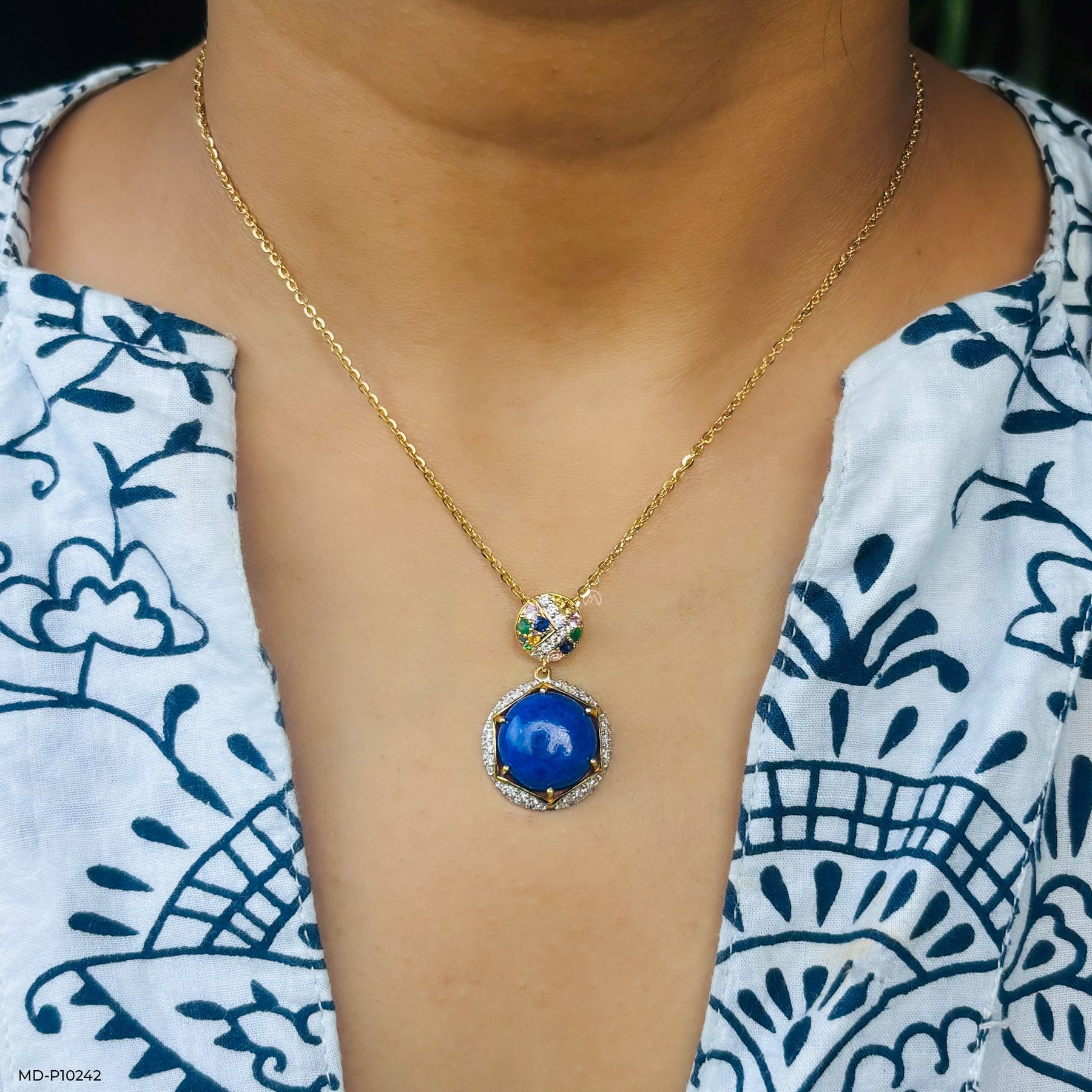 Royal Lapis Lazuli Pendant 14K Yellow Gold