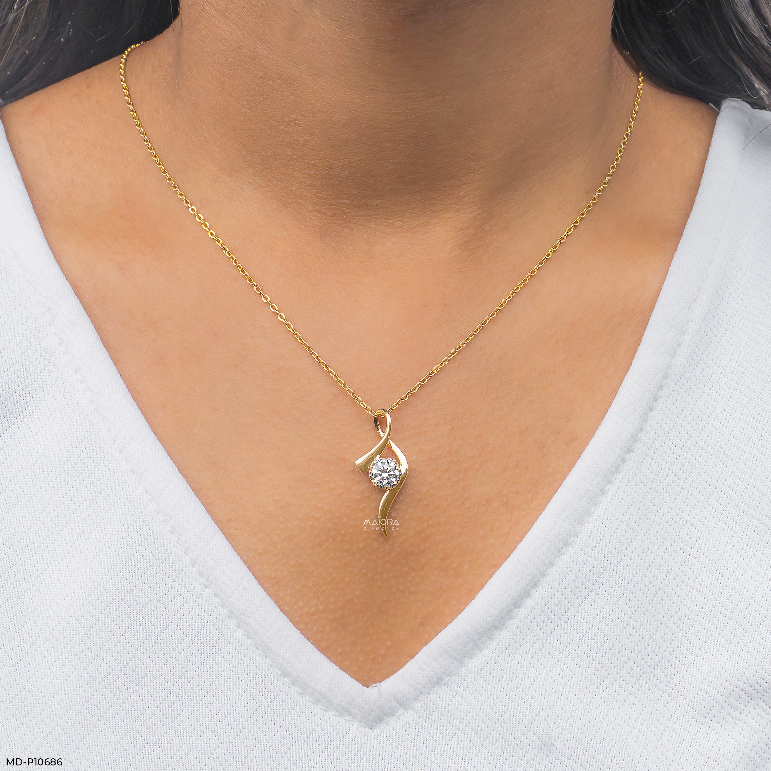 Solitaire Wave Pendant 9K Yellow Gold