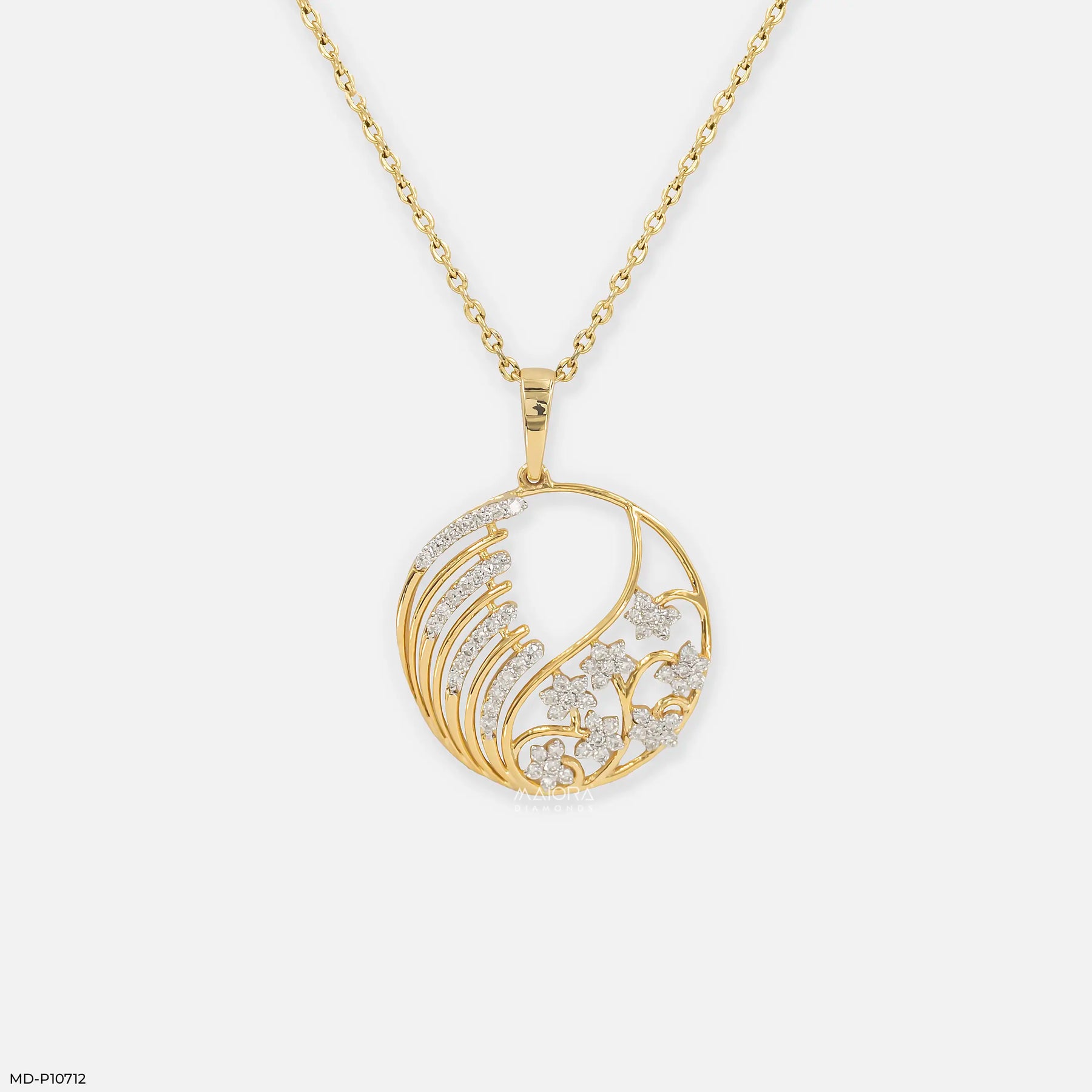 Blishfull Bloom Diamond Pendant 9K Yellow Gold