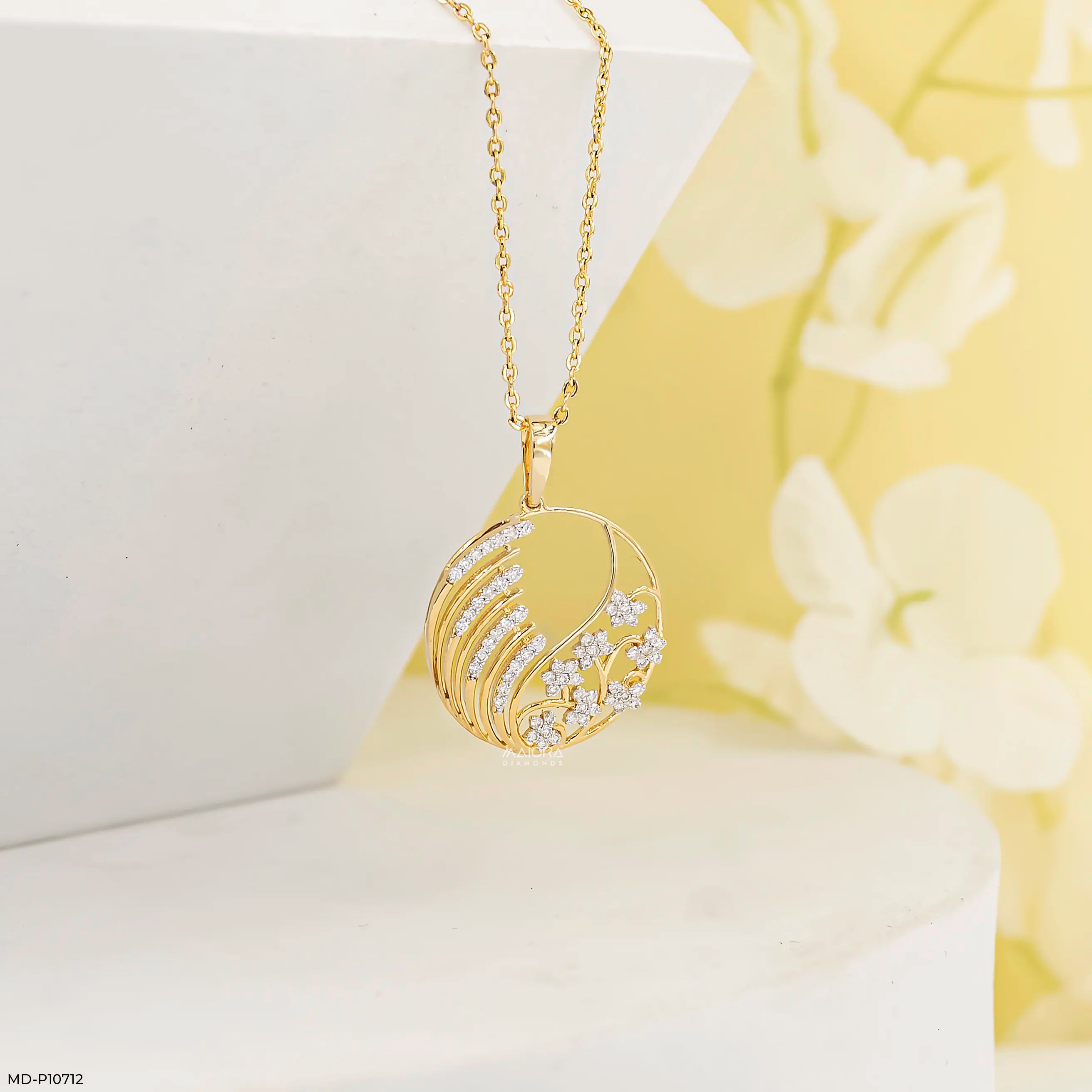 Blishfull Bloom Diamond Pendant 9K Rose Gold