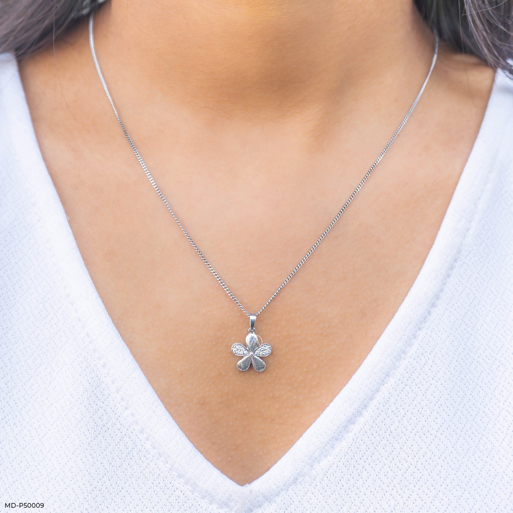 The Bloom Affair Lab Diamond Pendant 925 Sterling Silver