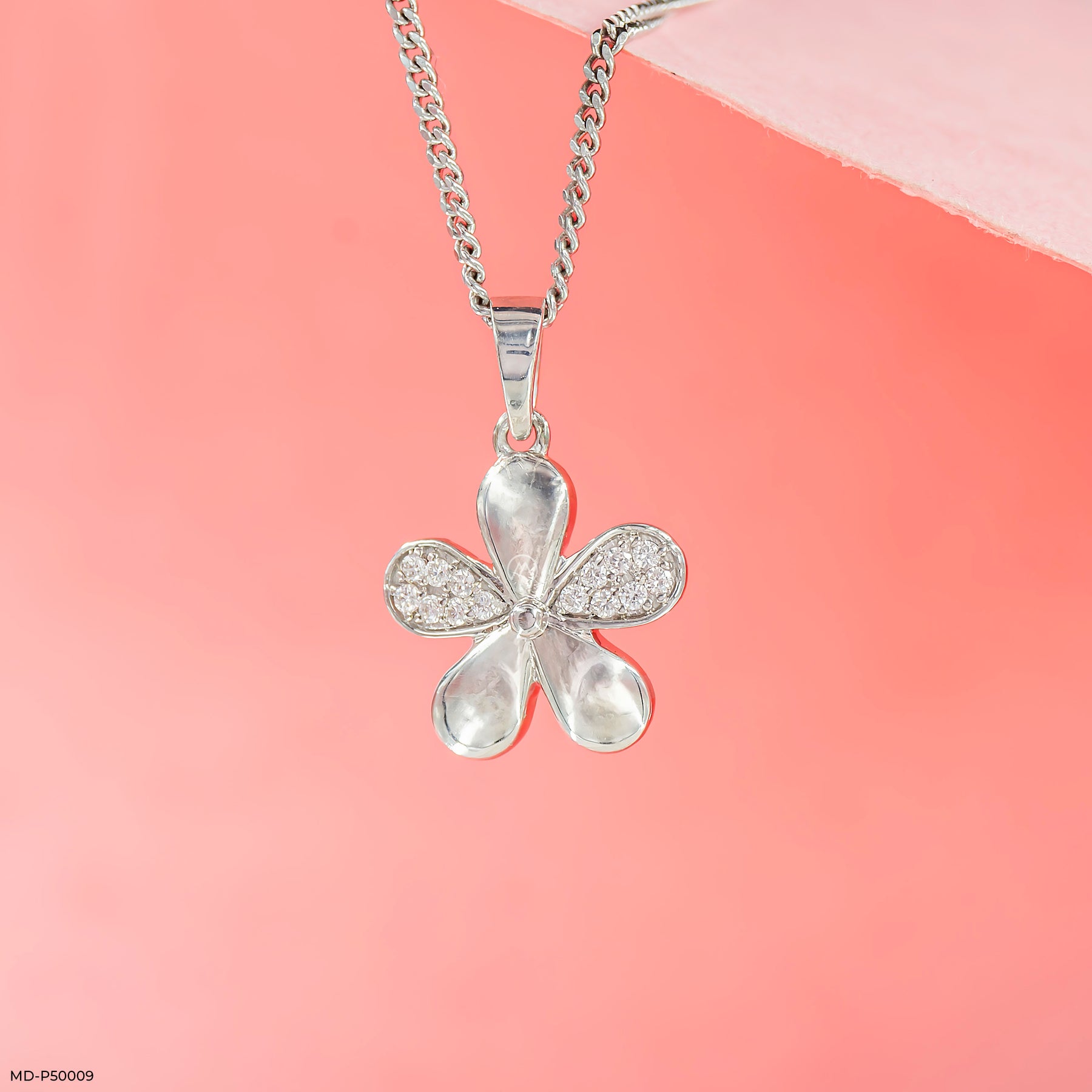 The Bloom Affair Lab Diamond Pendant 925 Sterling Silver