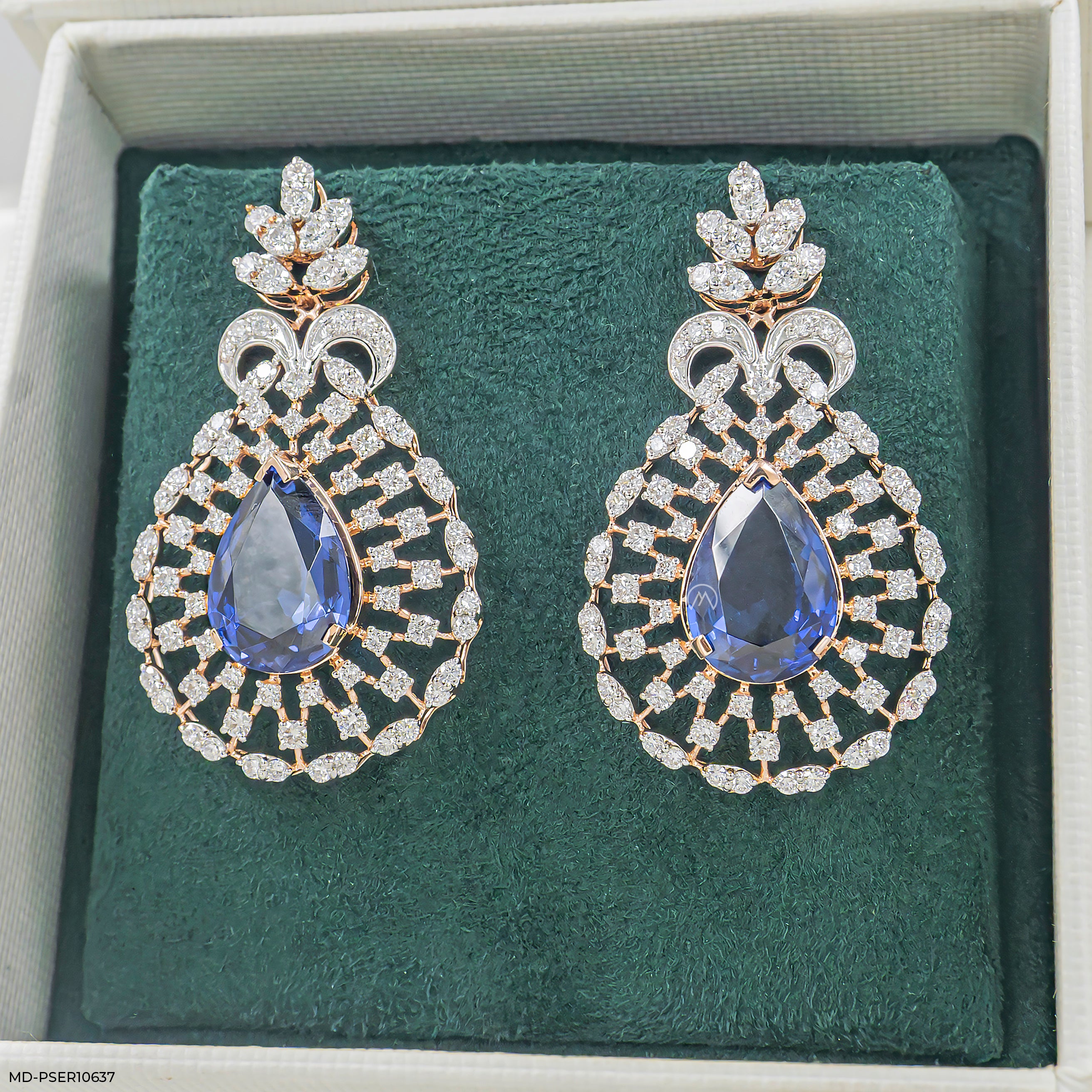 Regal Teardrop Earrings Platinum 950