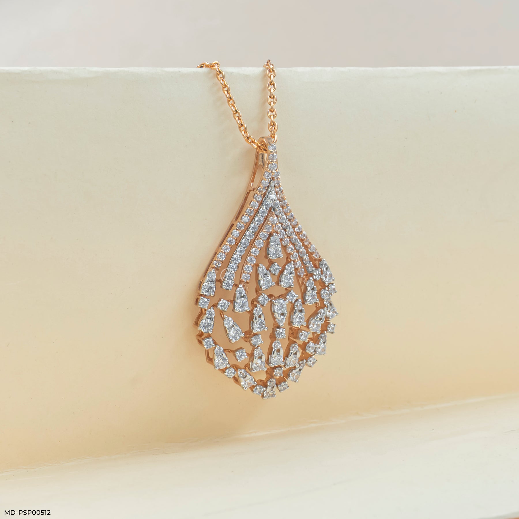 Starlight Lattice Pendantt 14K Yellow Gold