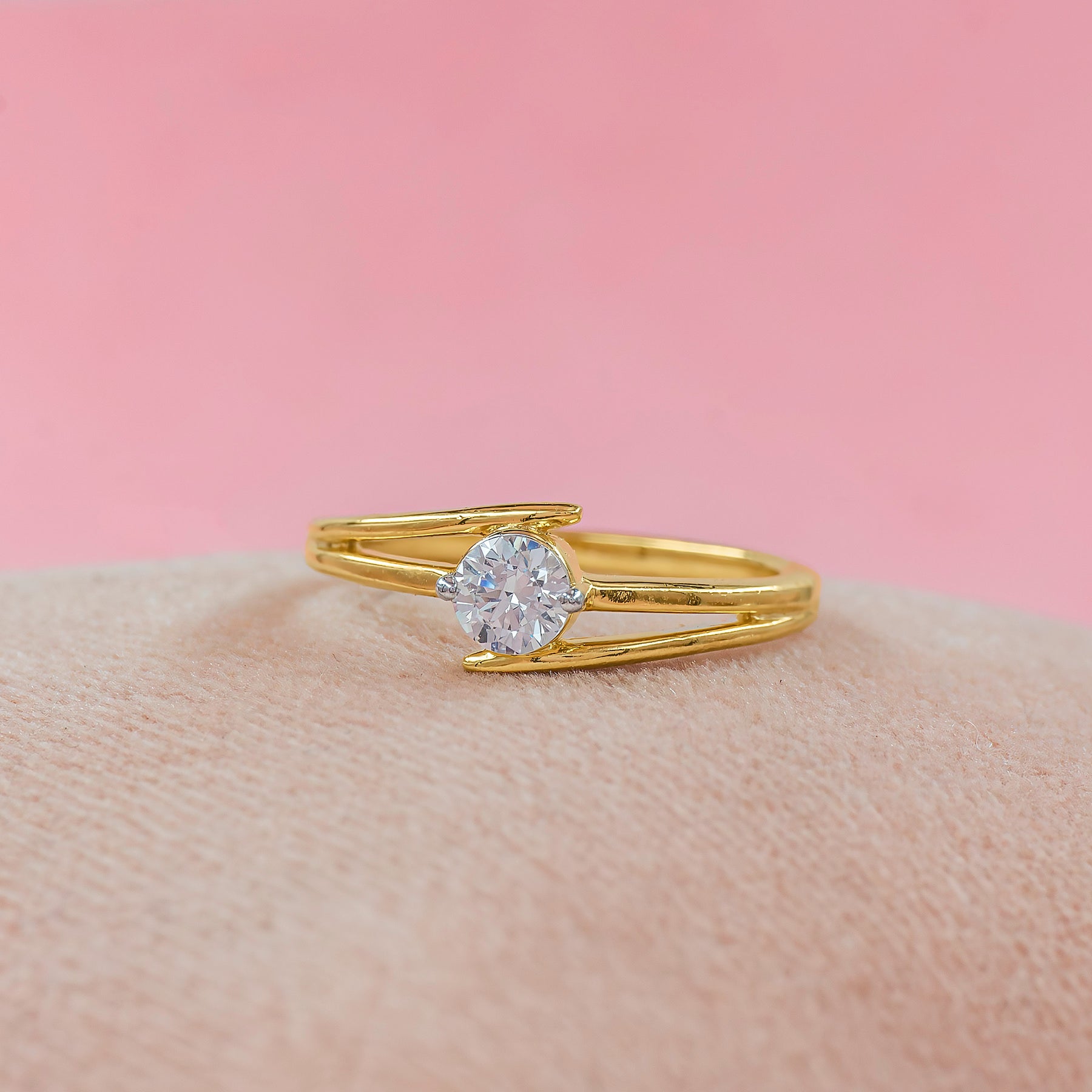 The Embrace Solitaire Platinum 950