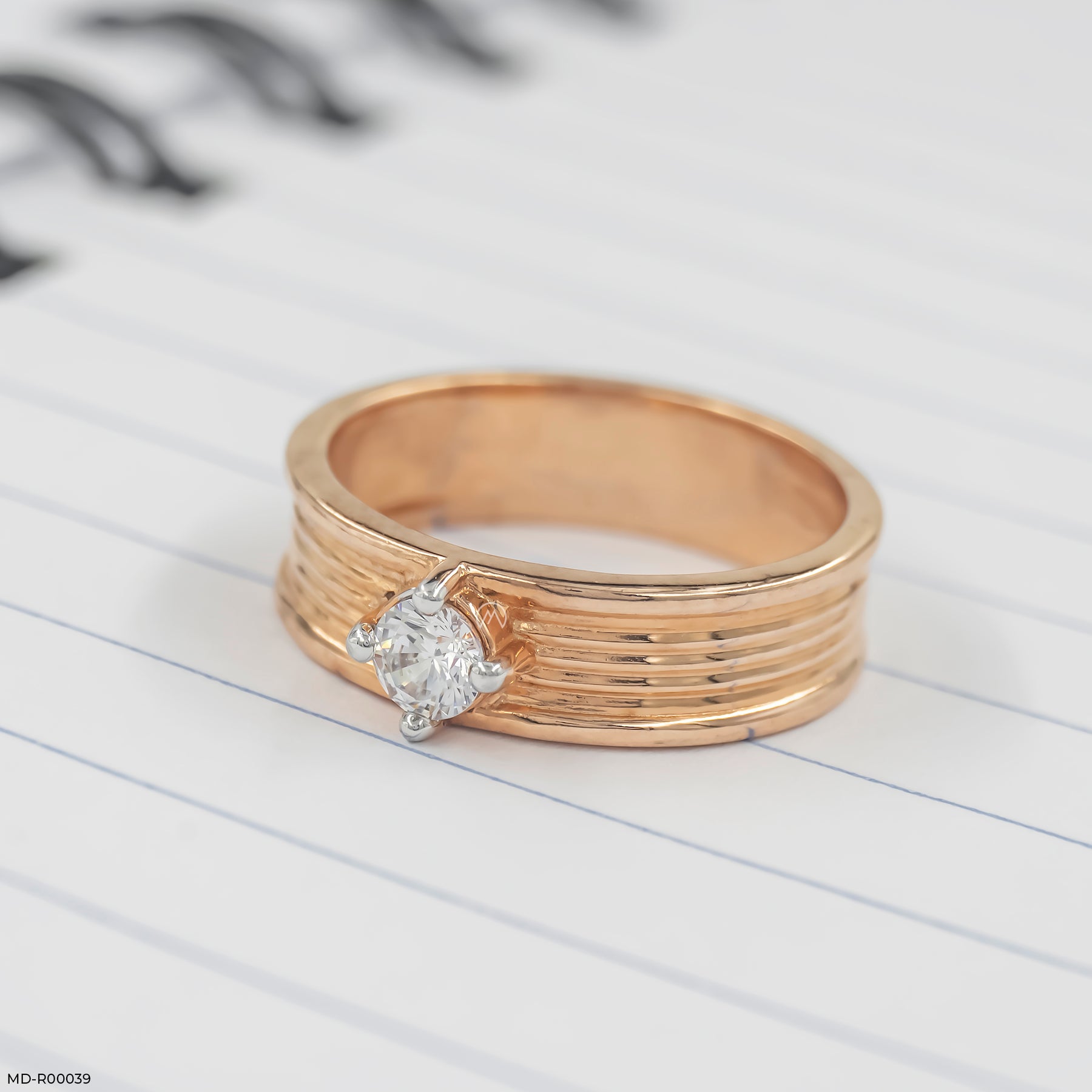 The Solitaire Groove Ring 9K Rose Gold