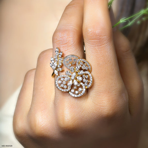 The Nature-Inspired Diamond Ring 14K Yellow Gold