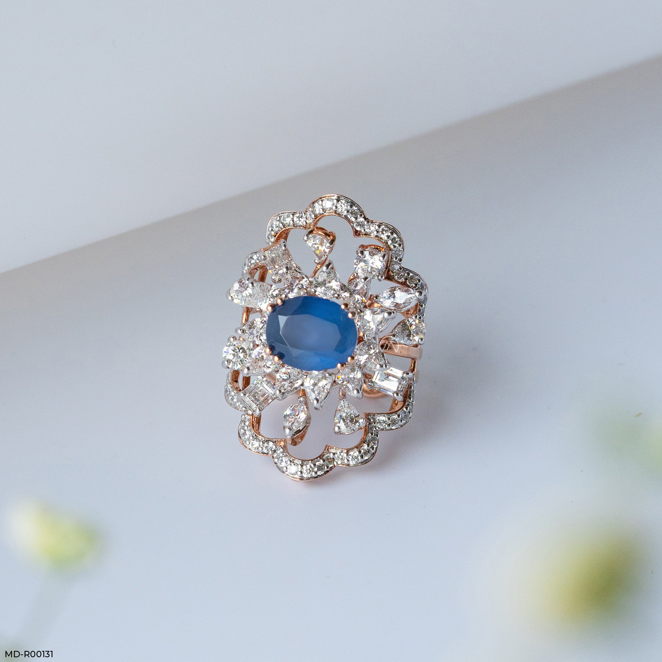 Baroque Twilight Ring 9K White Gold