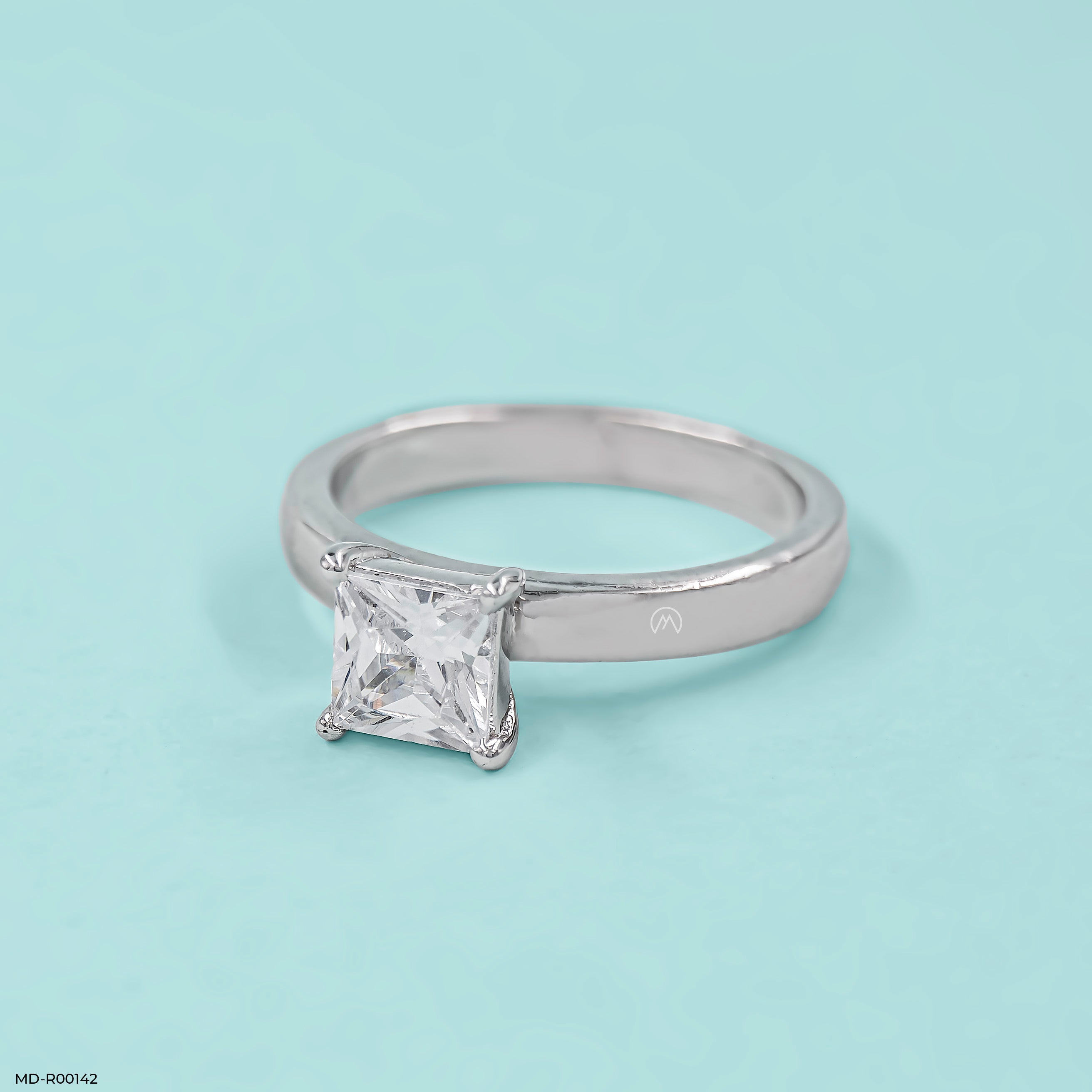 1.5 Carat Princess Cut Ring 9K White Gold