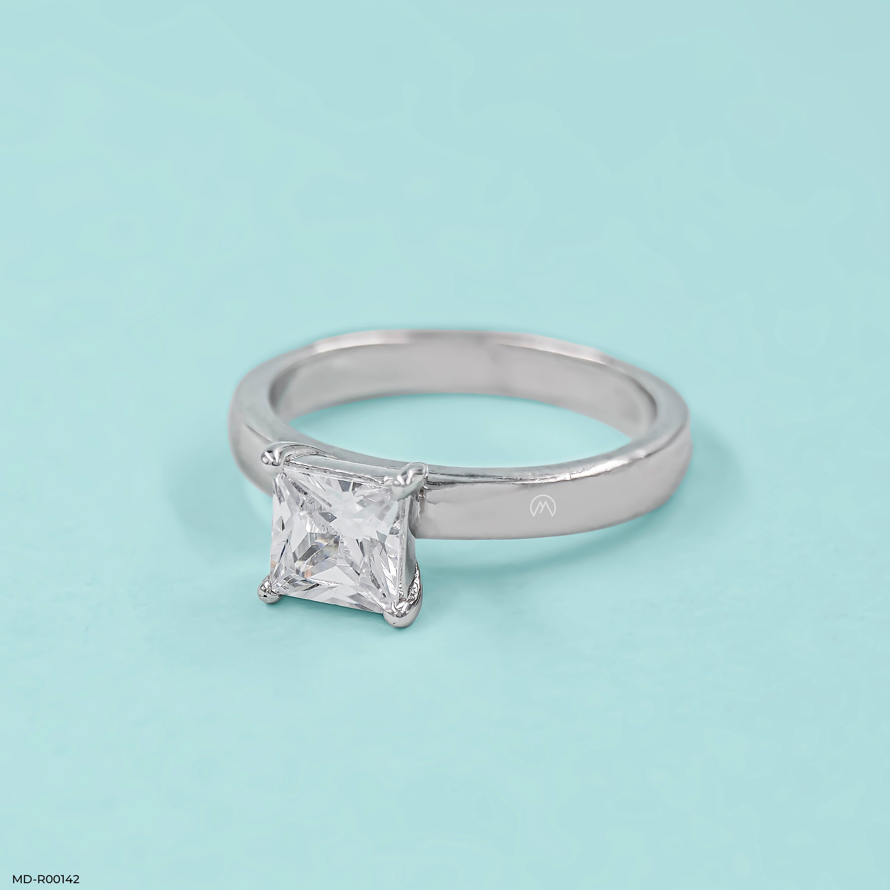 1.5 Carat Princess Cut Ring 9K Yellow Gold