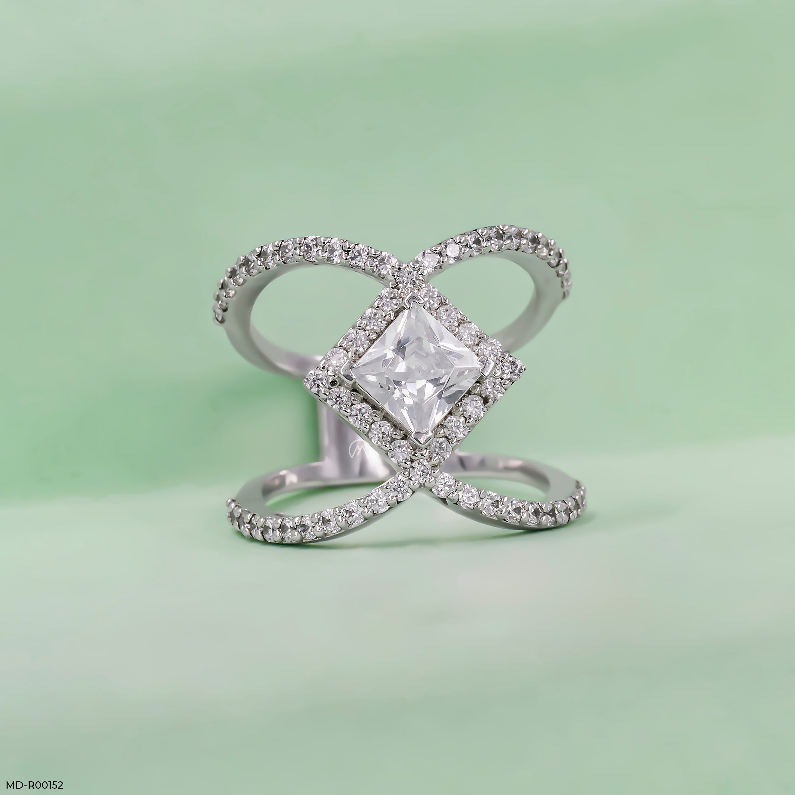 Infinity Princess-Cut Ring 18K White Gold