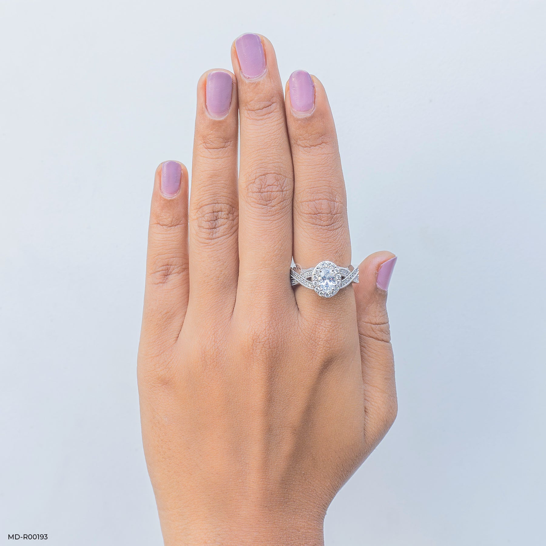 The Royal Oval Ring 14K White Gold