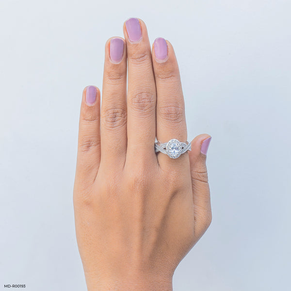 The Royal Oval Ring 14K White Gold