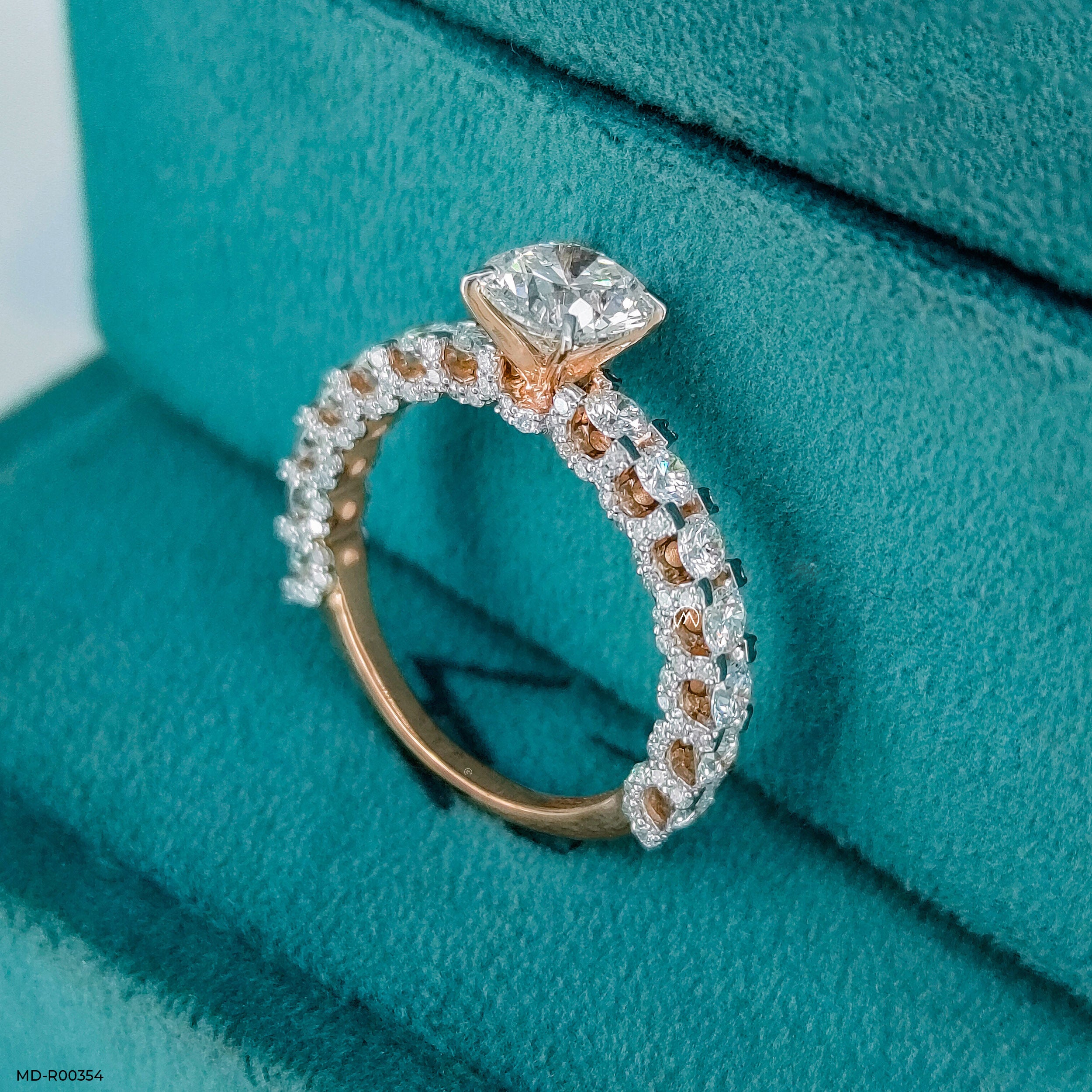 1 Carat Round Classic Side Diamond Ring