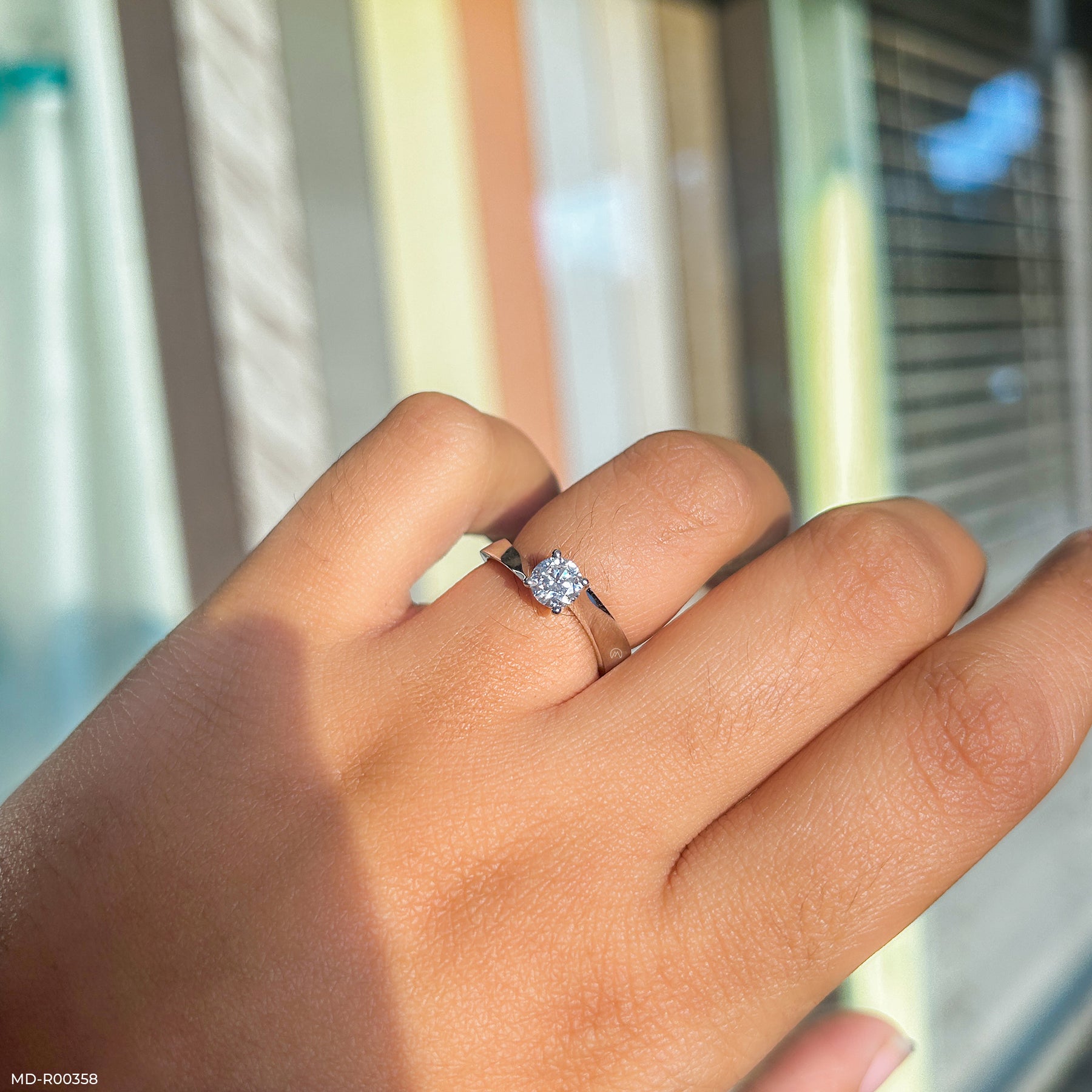 The Golden Wave Ring 9K White Gold