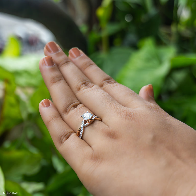 Criss Cross Solitaire Diamond Ring14K Yellow Gold