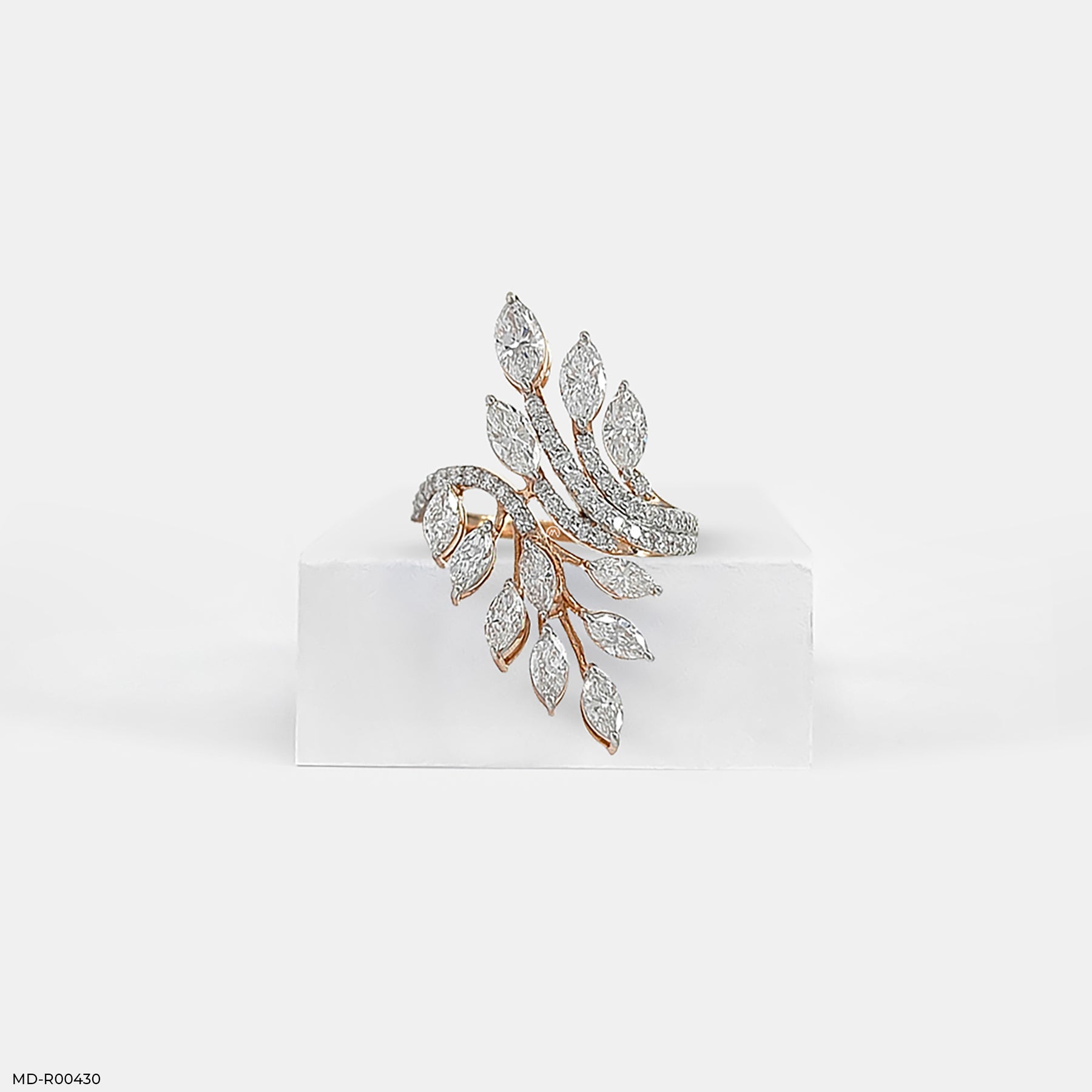 Whispering Willow Rings 18K White Gold