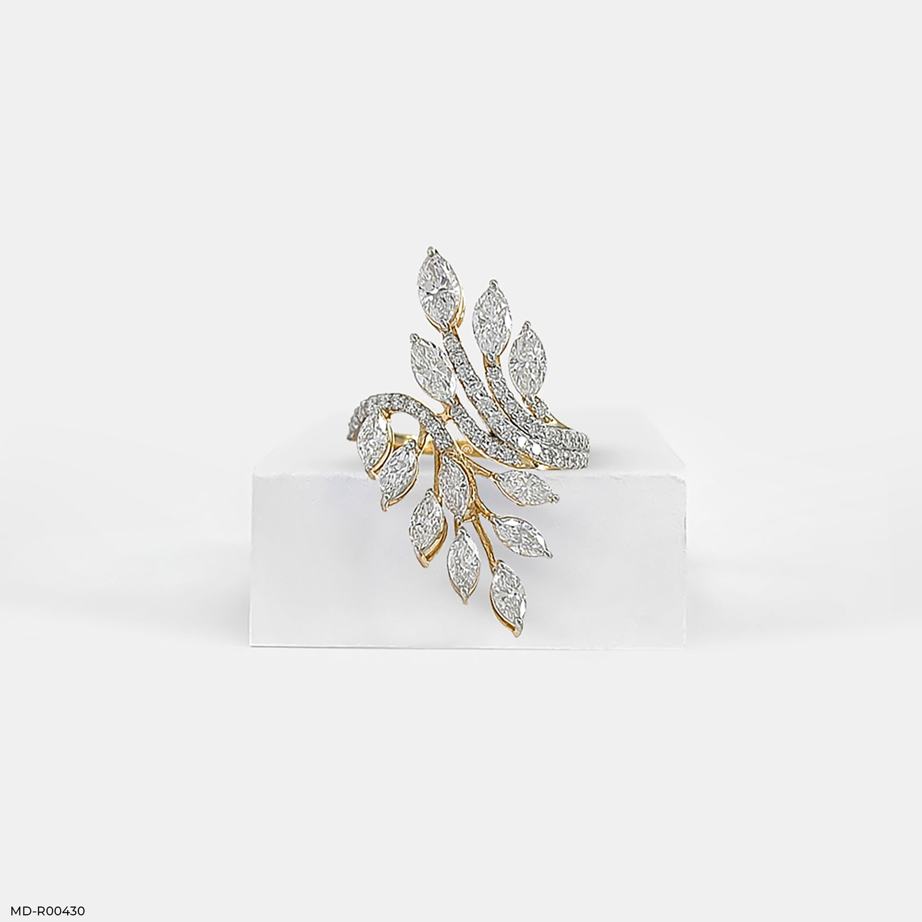 Whispering Willow Rings 18K White Gold