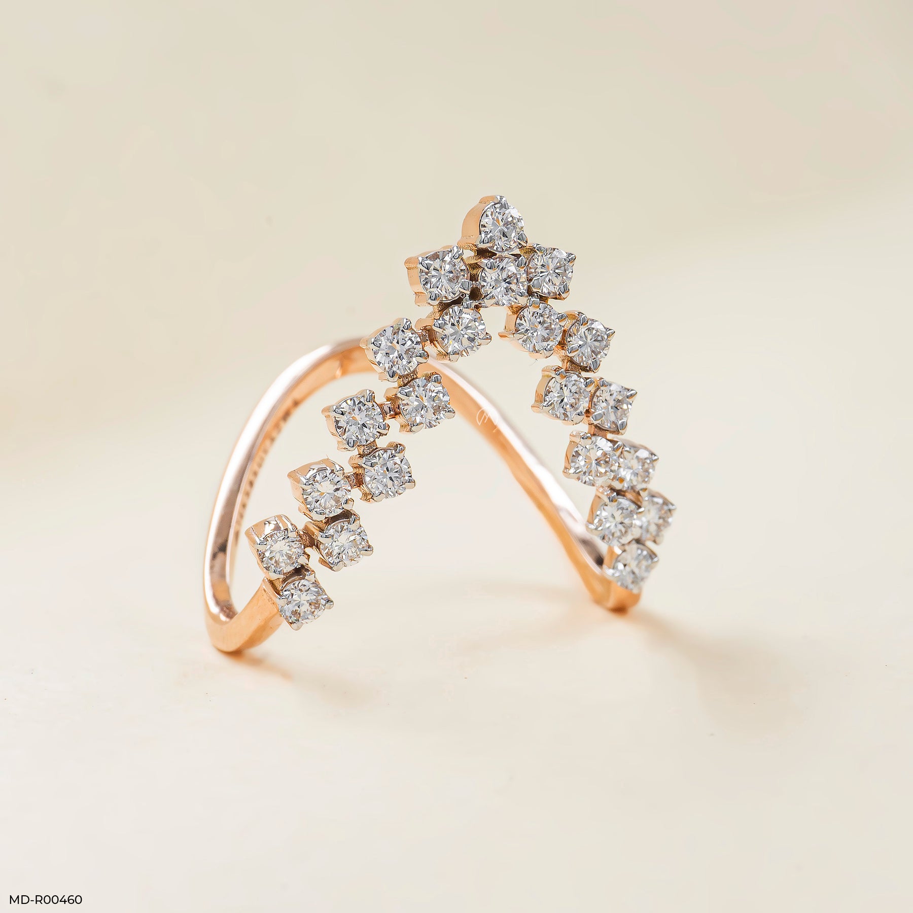 The Classic Chevron Diamond Ring Platinum 950