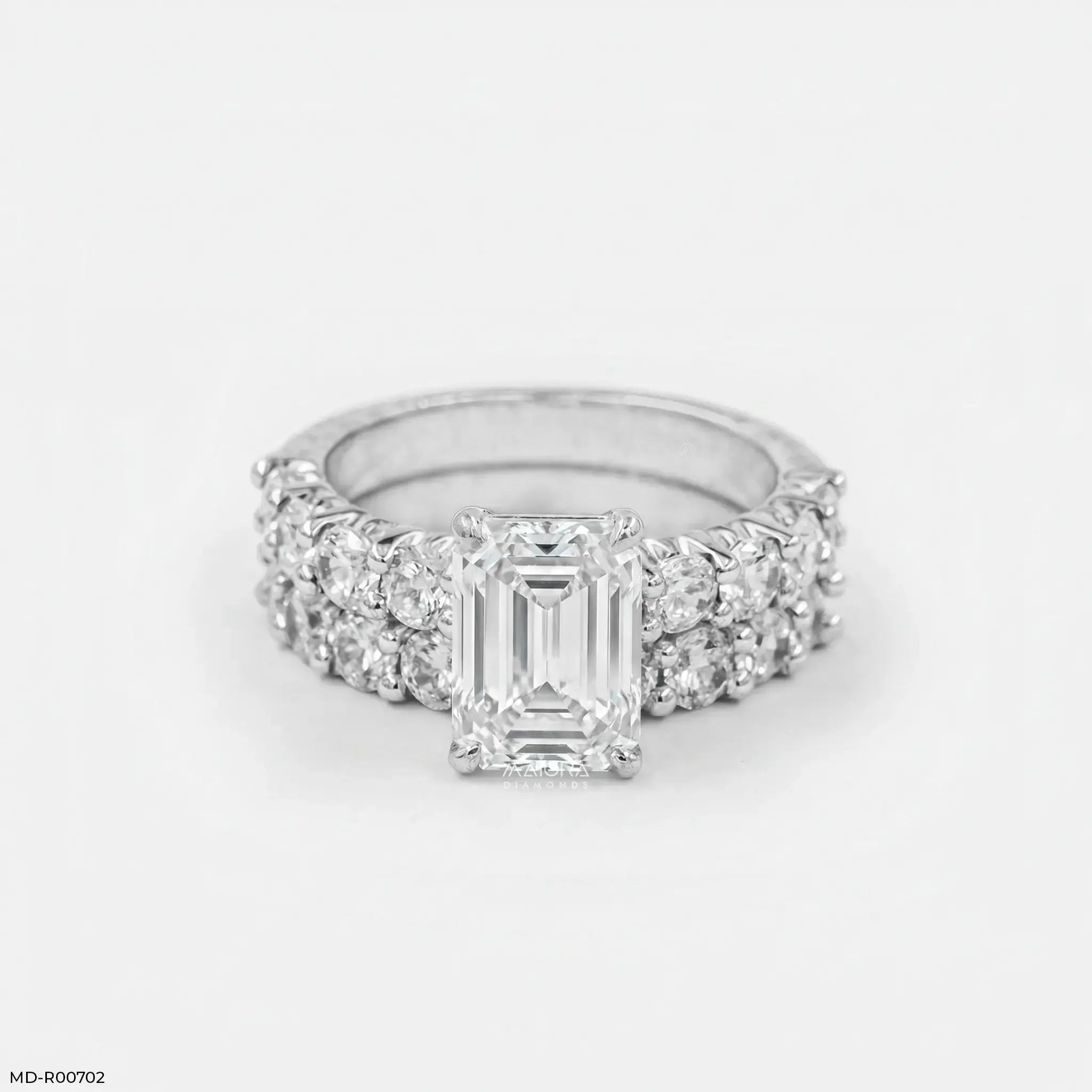 Aarya Solitaire Emerald Diamond Ring Platinum 950