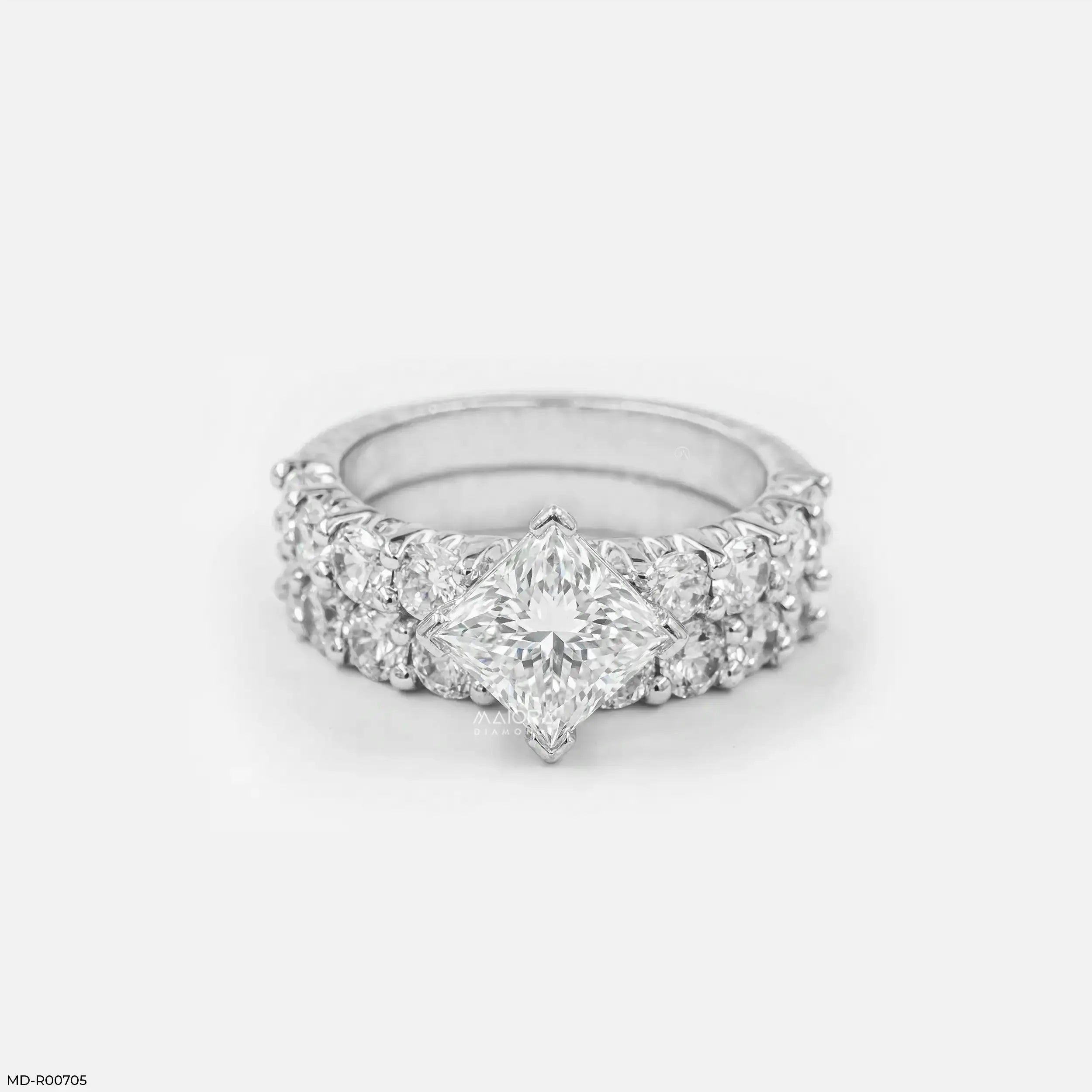 Crown Spark Solitaire Diamond Ring Platinum 950