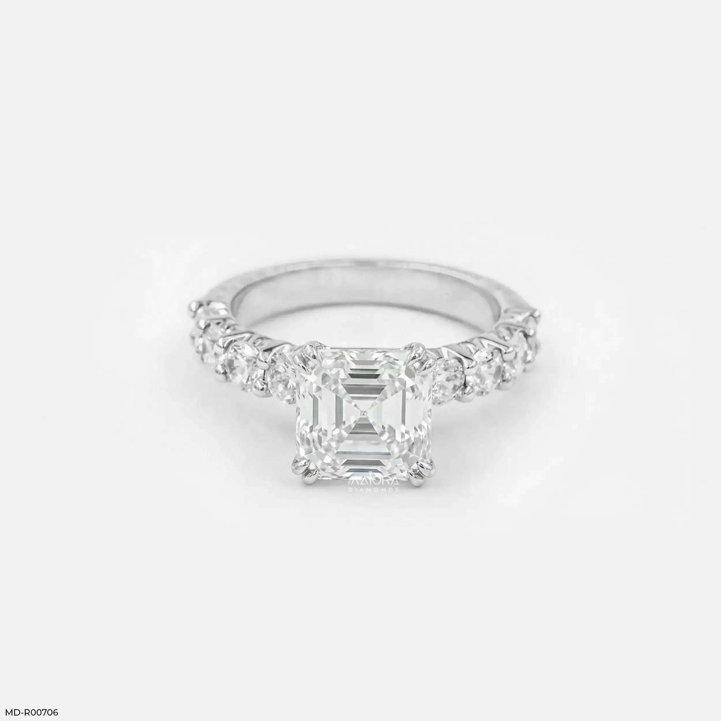 Flashy Solitaire Diamond Ring Platinum 950