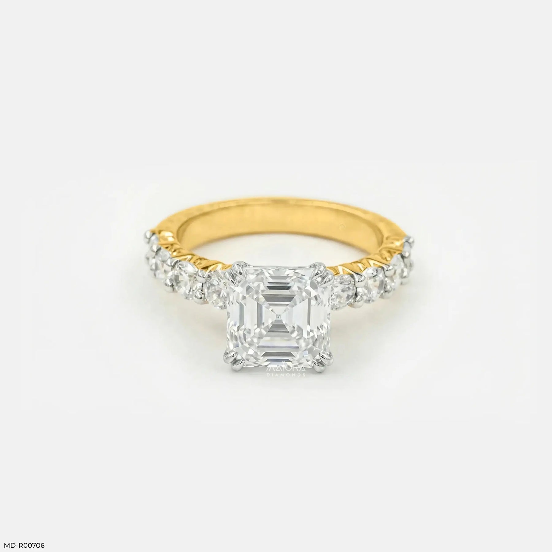 Flashy Solitaire Diamond Ring 9K White Gold