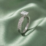 Exquisite Emerald Solitaire Diamond Ring Platinum 950