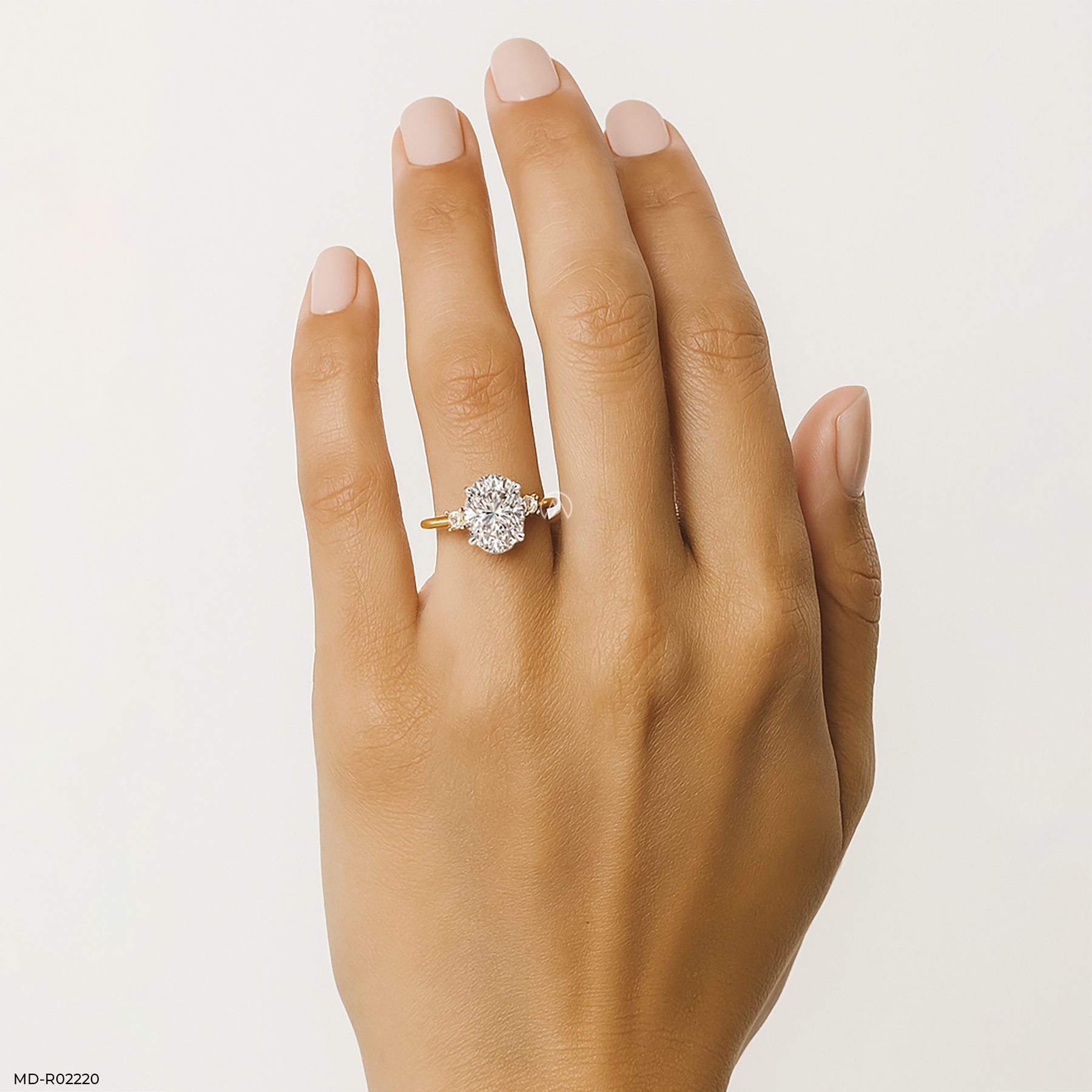 The Heritage Oval Ring 14K Yellow Gold