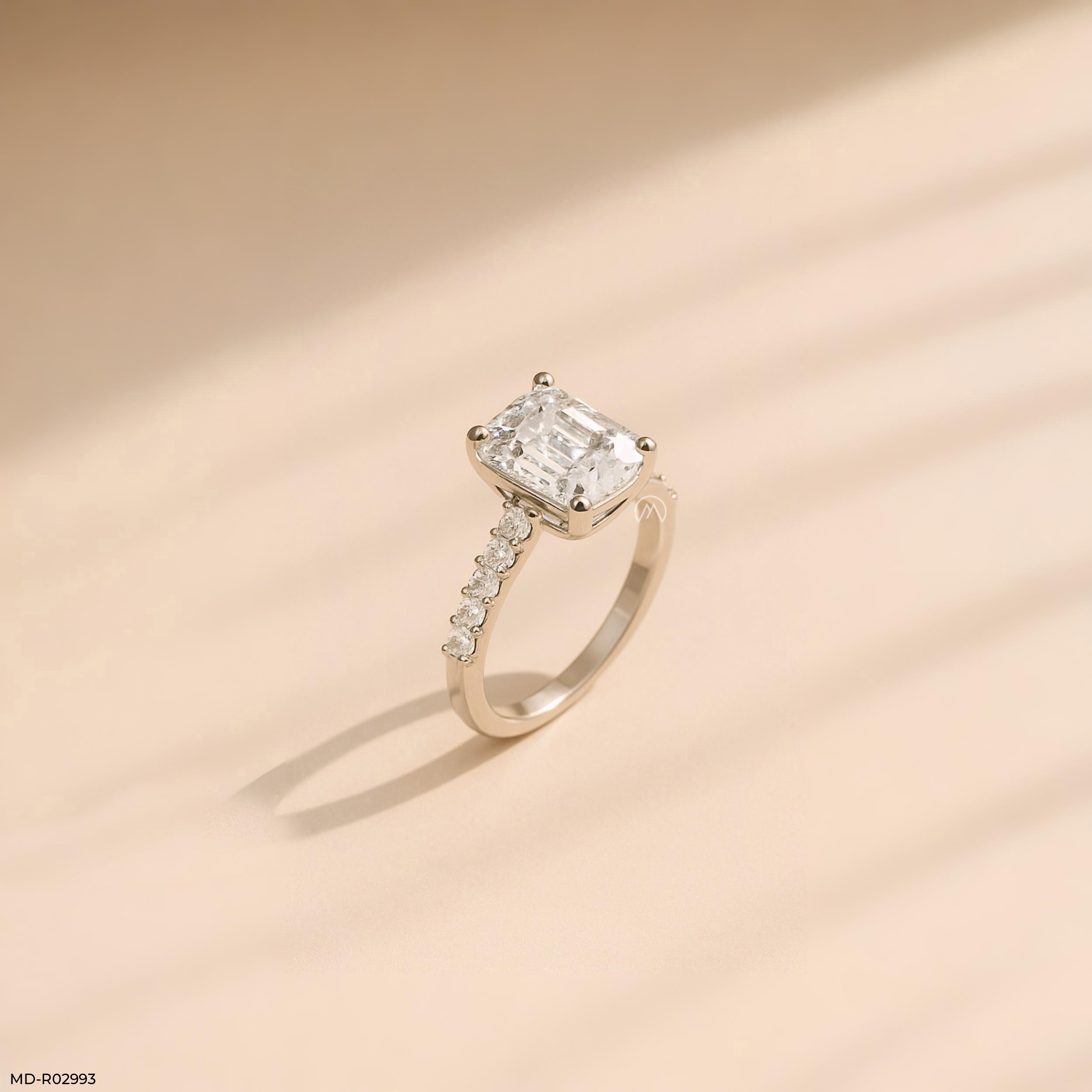 The Elysian Emerald Ring 9K White Gold