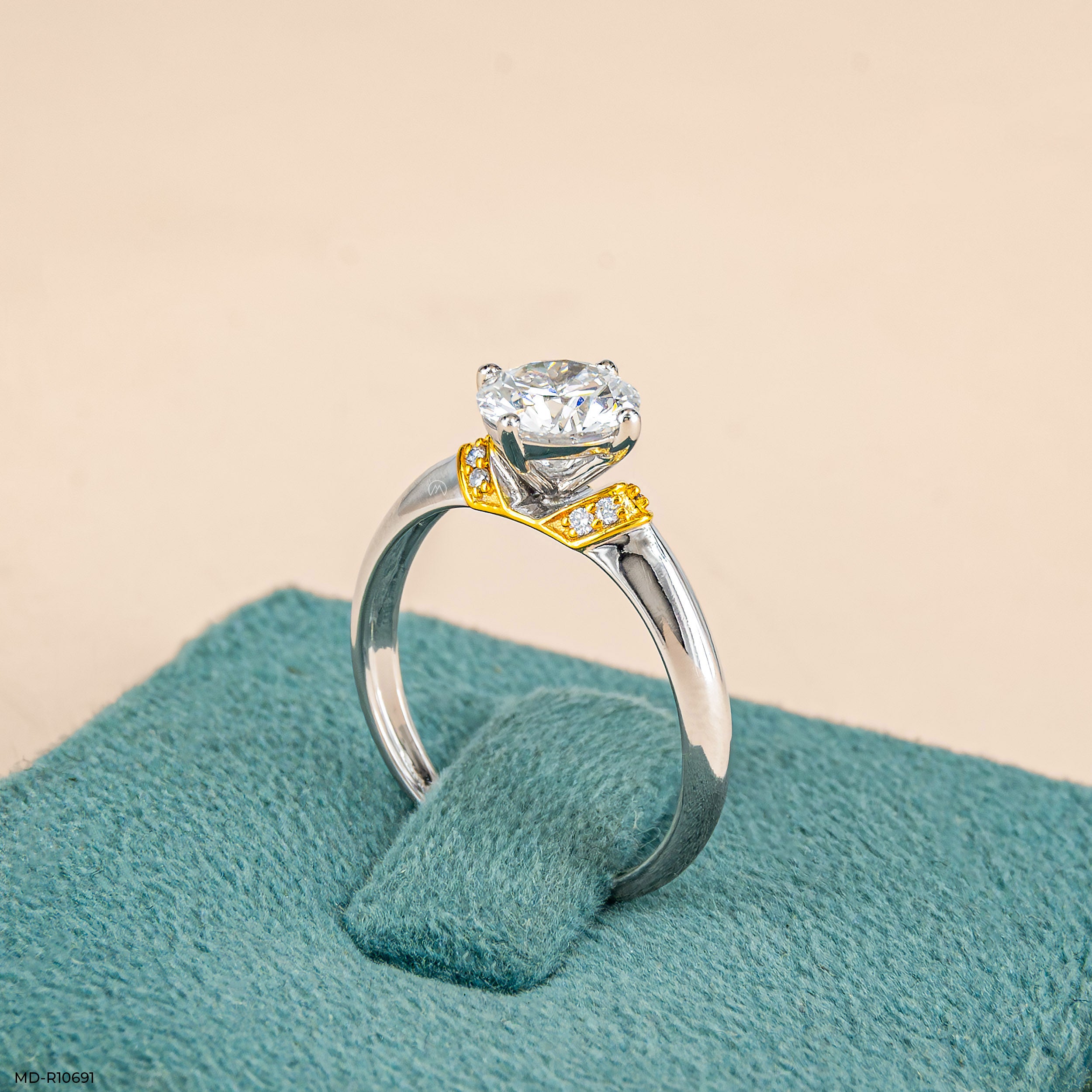 1 Carat Round Spark Solitaire Ring 9K White Gold
