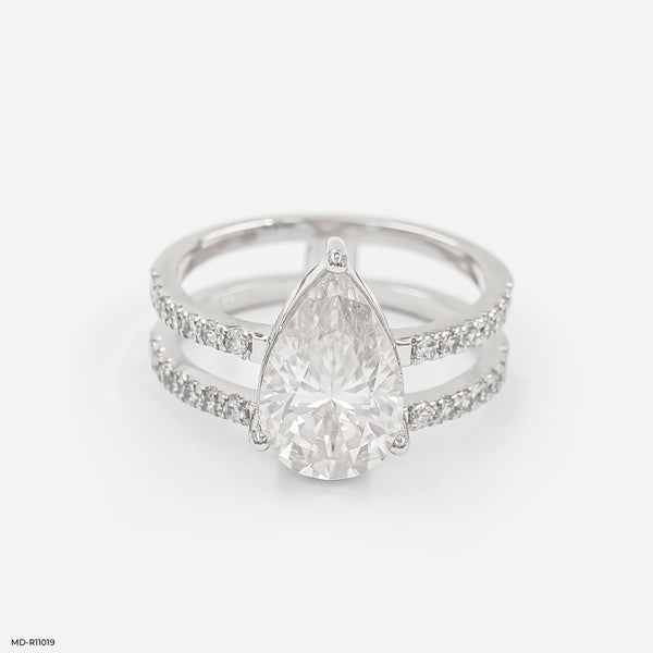 The Harmony Split Ring Platinum 950