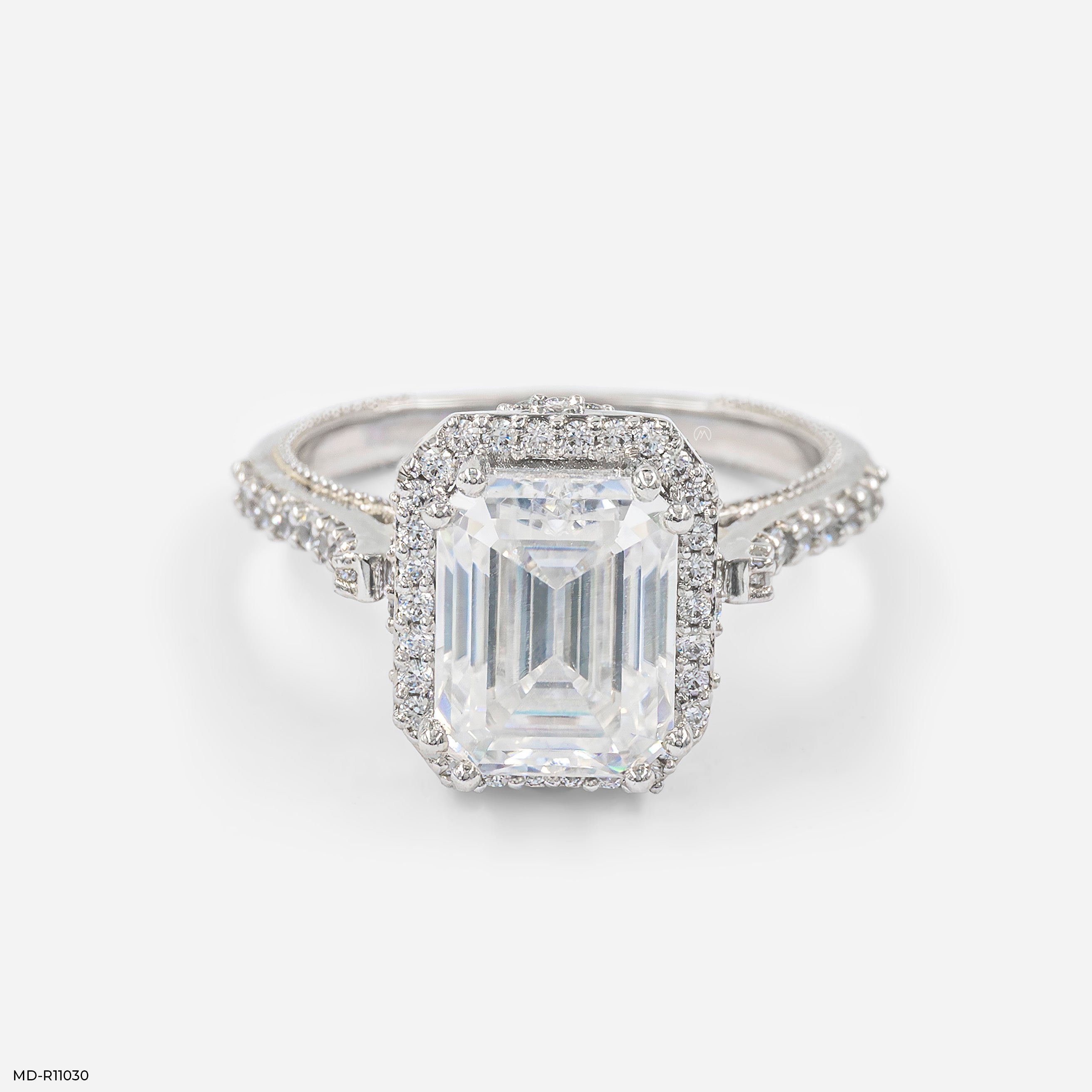 The Heirloom Halo Ring 9K White Gold